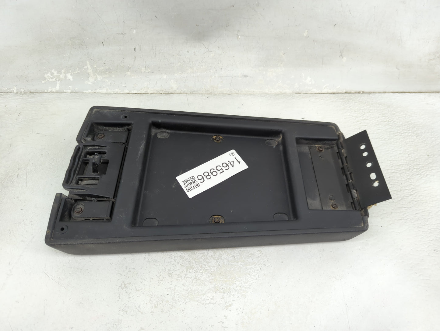 2011 Dodge Nitro Center Console Armrest Cover Lid Fits OEM Used Auto Parts - Oemusedautoparts1.com