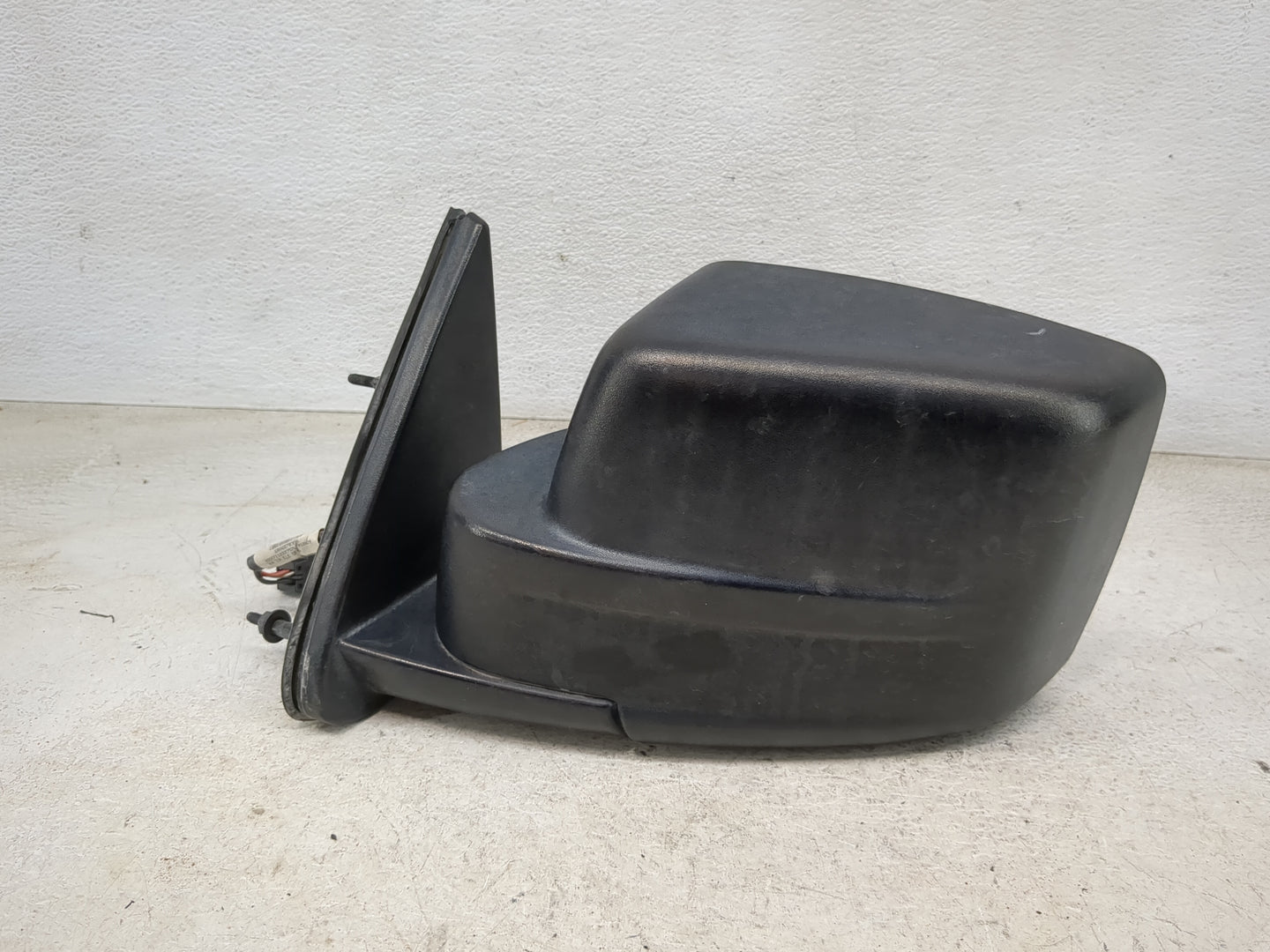 2010-2011 Dodge Nitro Driver Side View Mirror - Left Door Mirror OEM Used - Oemusedautoparts1.com