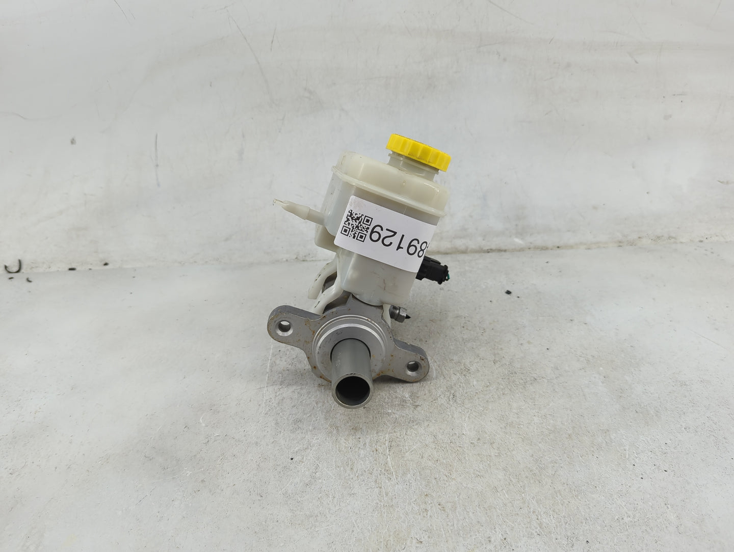 2007-2011 Dodge Nitro Brake Master Cylinder 1489129 - Oemusedautoparts1.com