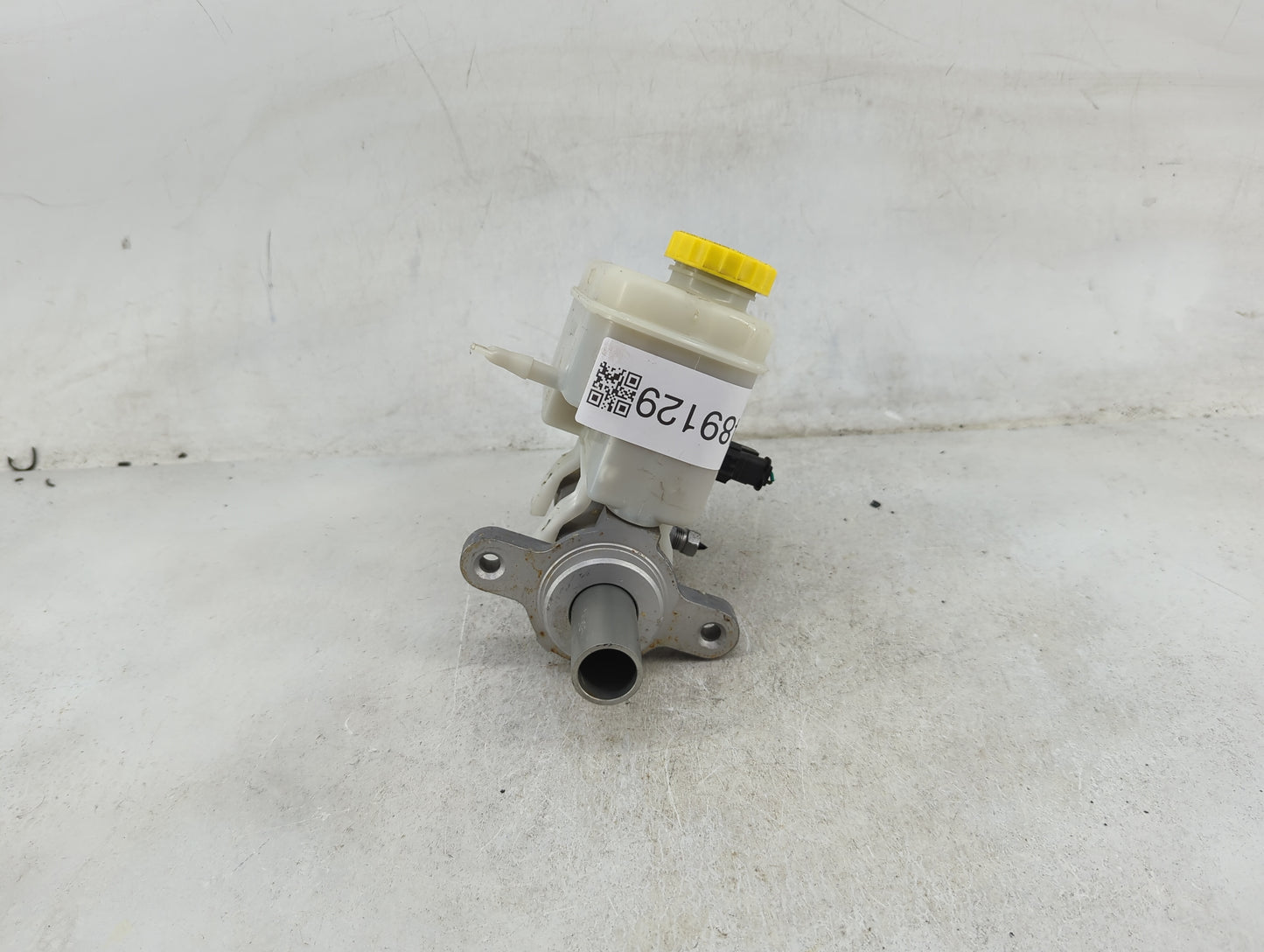2007-2011 Dodge Nitro Brake Master Cylinder 1489129 - Oemusedautoparts1.com