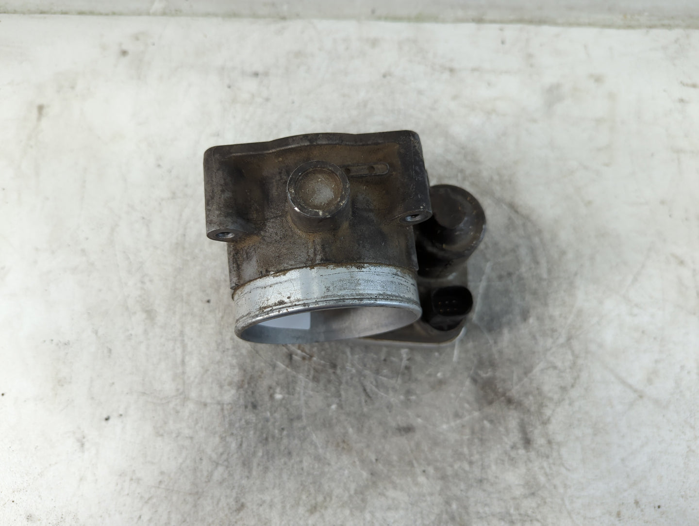 2011 Dodge Ram 1500 Throttle Body P/N:53032801AC Fits Fits 2008 2009 2010 2012 2013 OEM Used Auto Parts - Oemusedautoparts1.