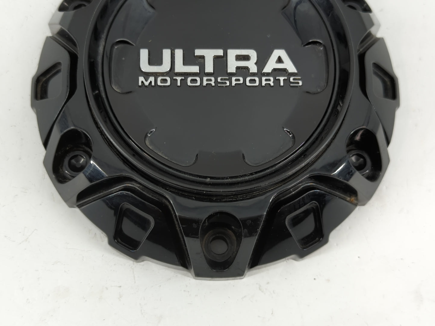2011 Dodge Ram 1500 Center Cap Oem 1075093 - Oemusedautoparts1.com