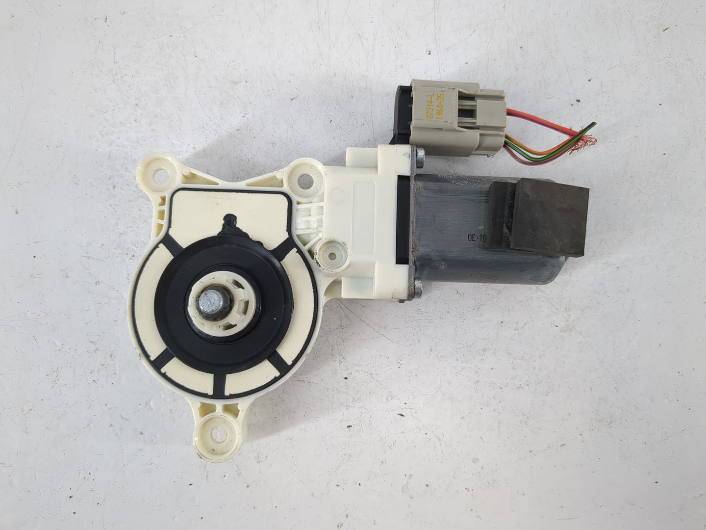 Dodge Ram 1500 Passenger Front Right Power Window Motor - Oemusedautoparts1.com