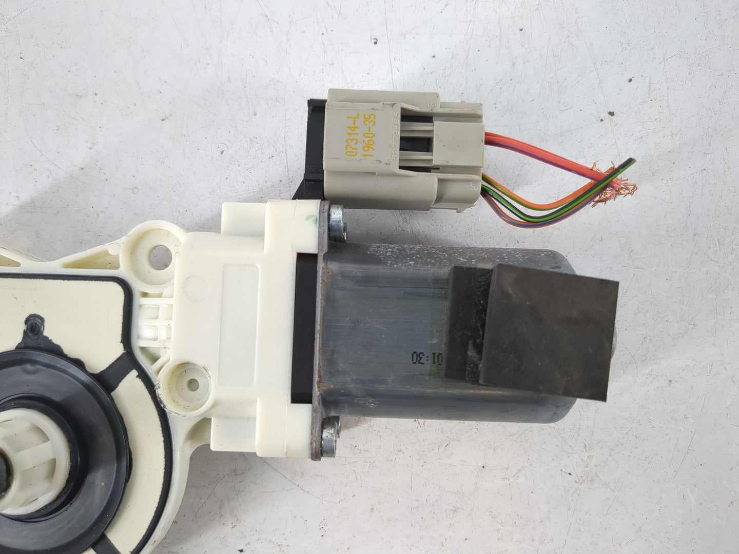 Dodge Ram 1500 Passenger Front Right Power Window Motor - Oemusedautoparts1.com