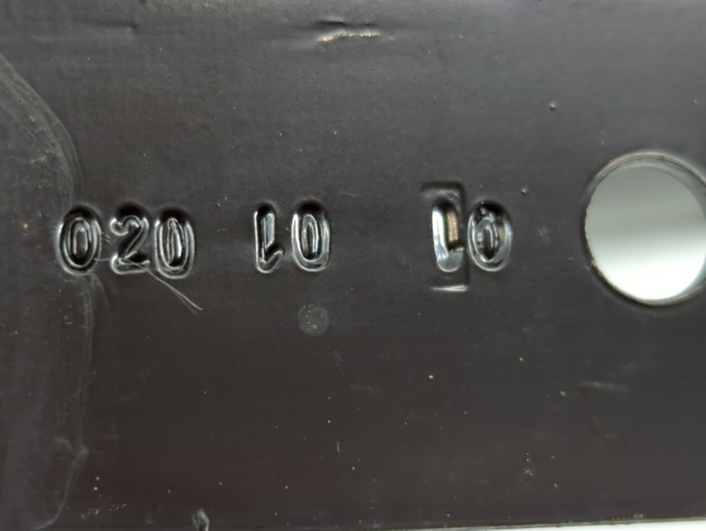 2011 Dodge Ram 1500 Center Console Armrest Cover Lid P/N:020 10 10 Fits OEM Used Auto Parts - Oemusedautoparts1.com