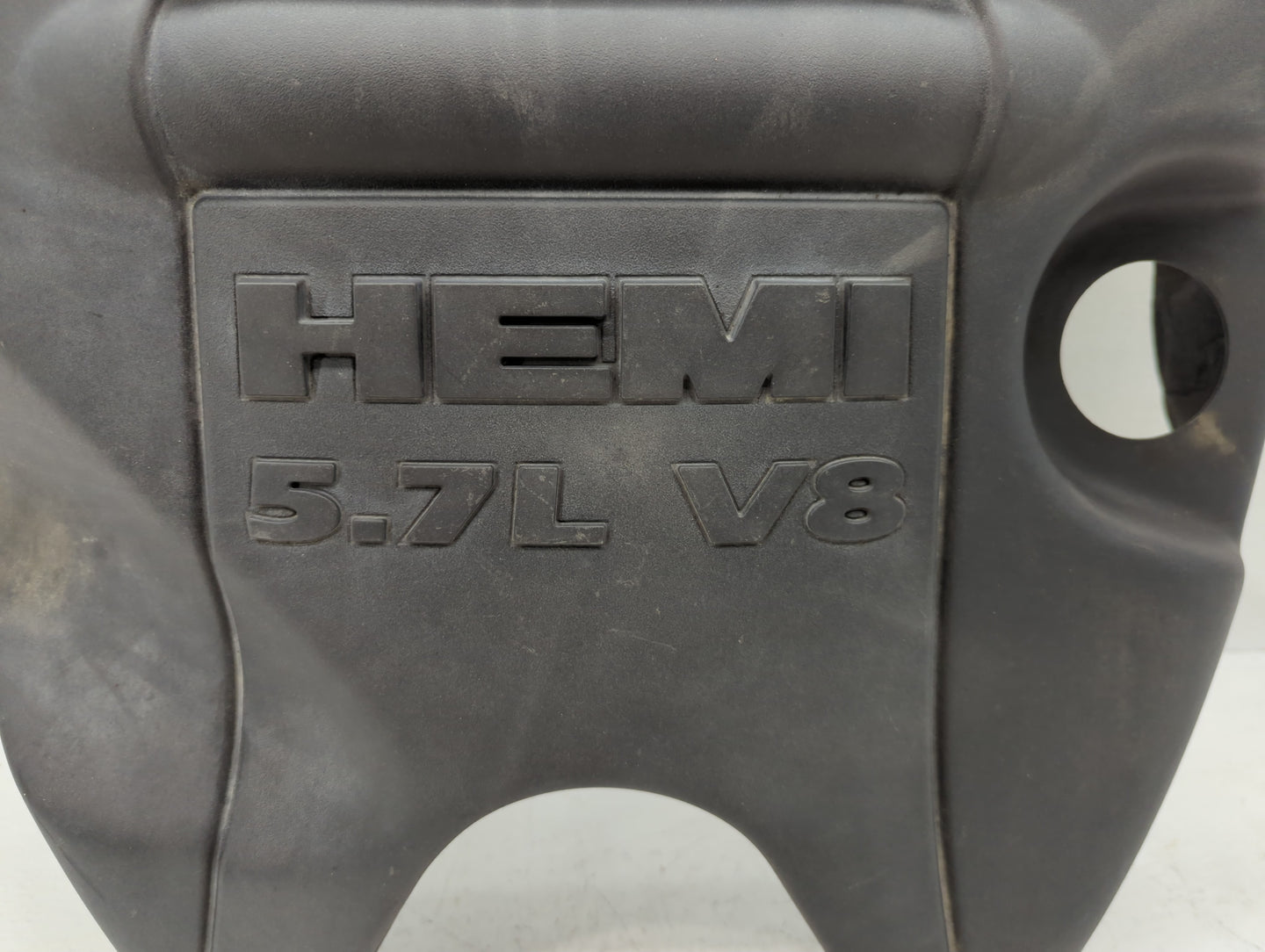 2011 Dodge Ram 1500 Engine Cover - Oemusedautoparts1.com