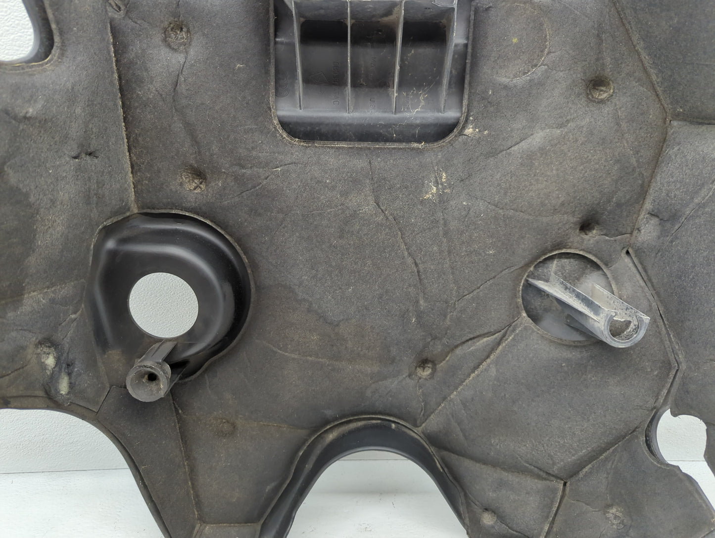 2011 Dodge Ram 1500 Engine Cover - Oemusedautoparts1.com