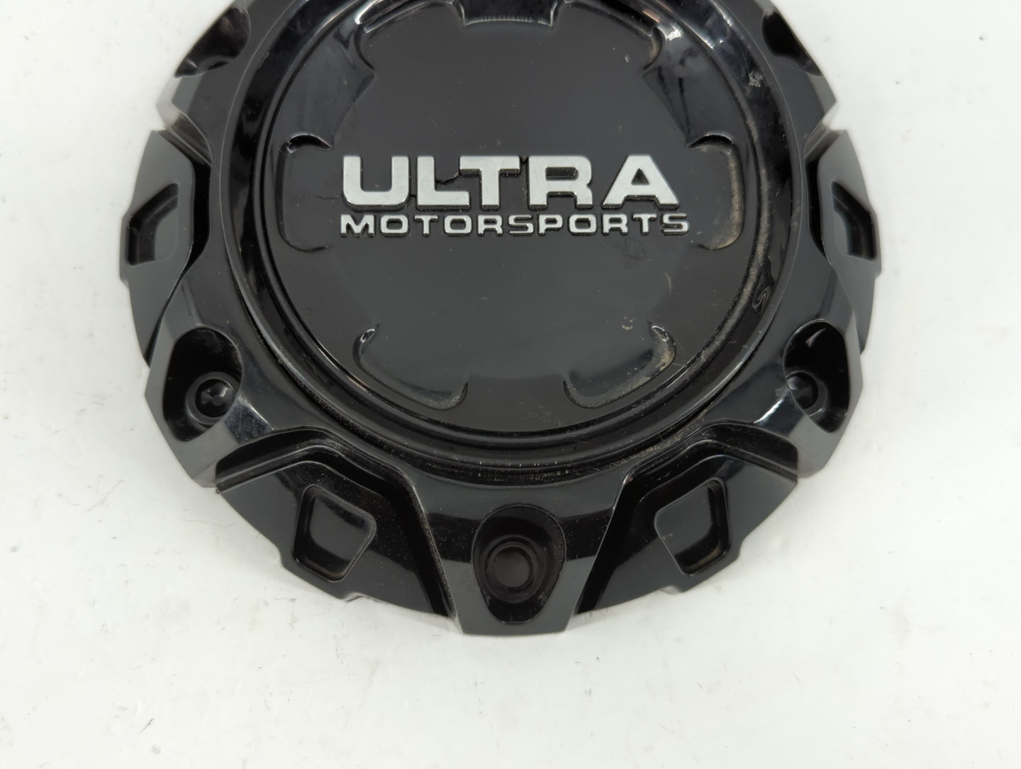 2011 Dodge Ram 1500 Center Cap Oem 1116058 - Oemusedautoparts1.com