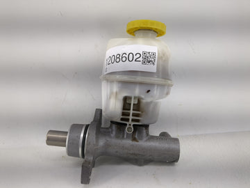 2011 Dodge Ram 1500 Brake Master Cylinder - Oemusedautoparts1.com