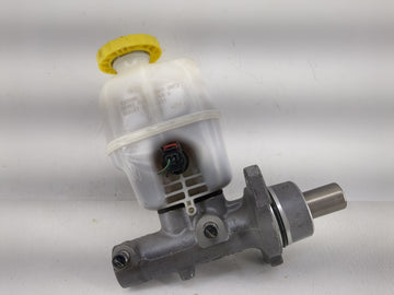 2011 Dodge Ram 1500 Brake Master Cylinder