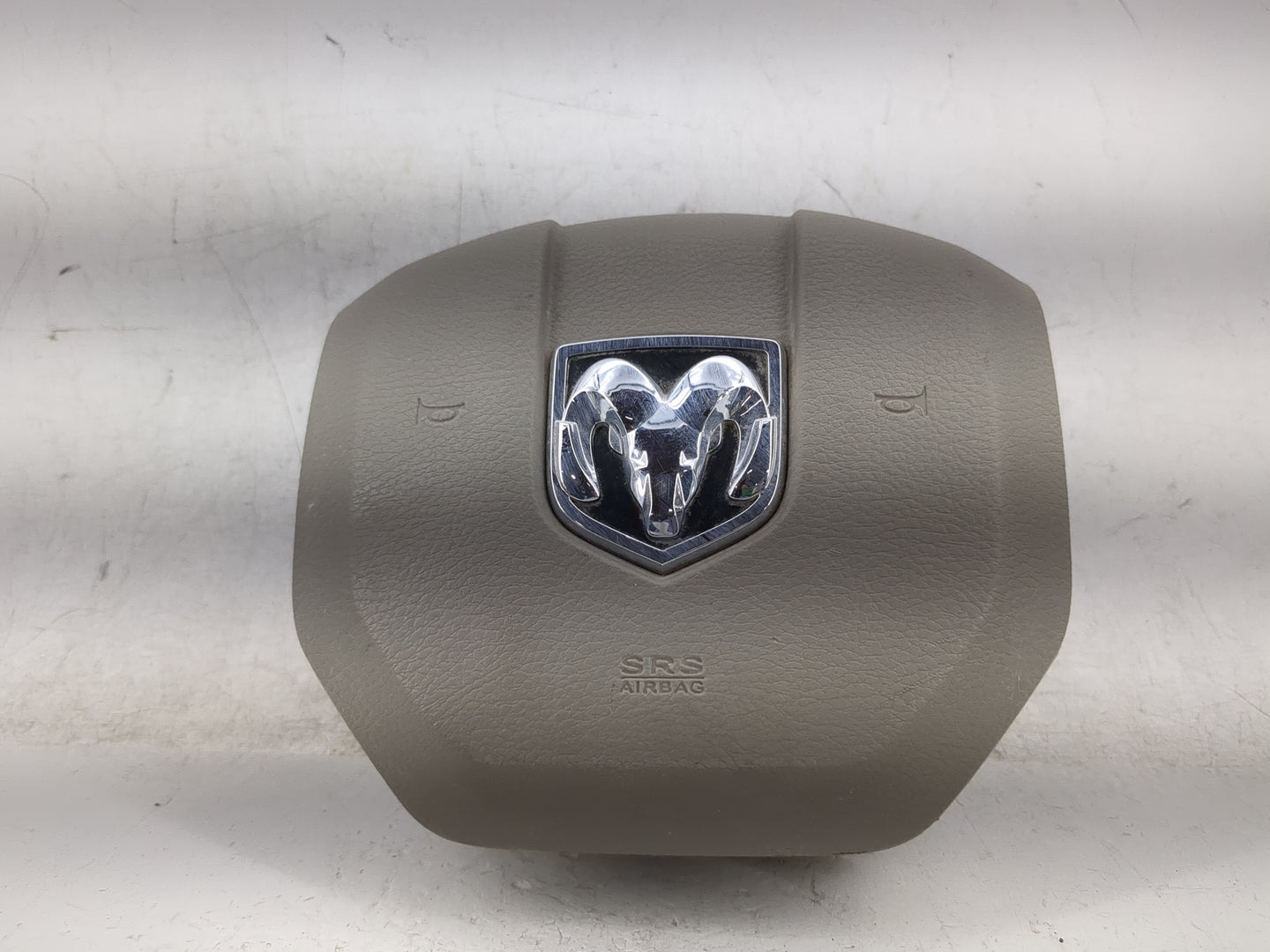 2011 Dodge Ram 1500 Air Bag Driver Left Steering Wheel Mounted P/N:P1EF19BD3AG Fits Fits 2012 OEM Used Auto Parts - Oemuseda