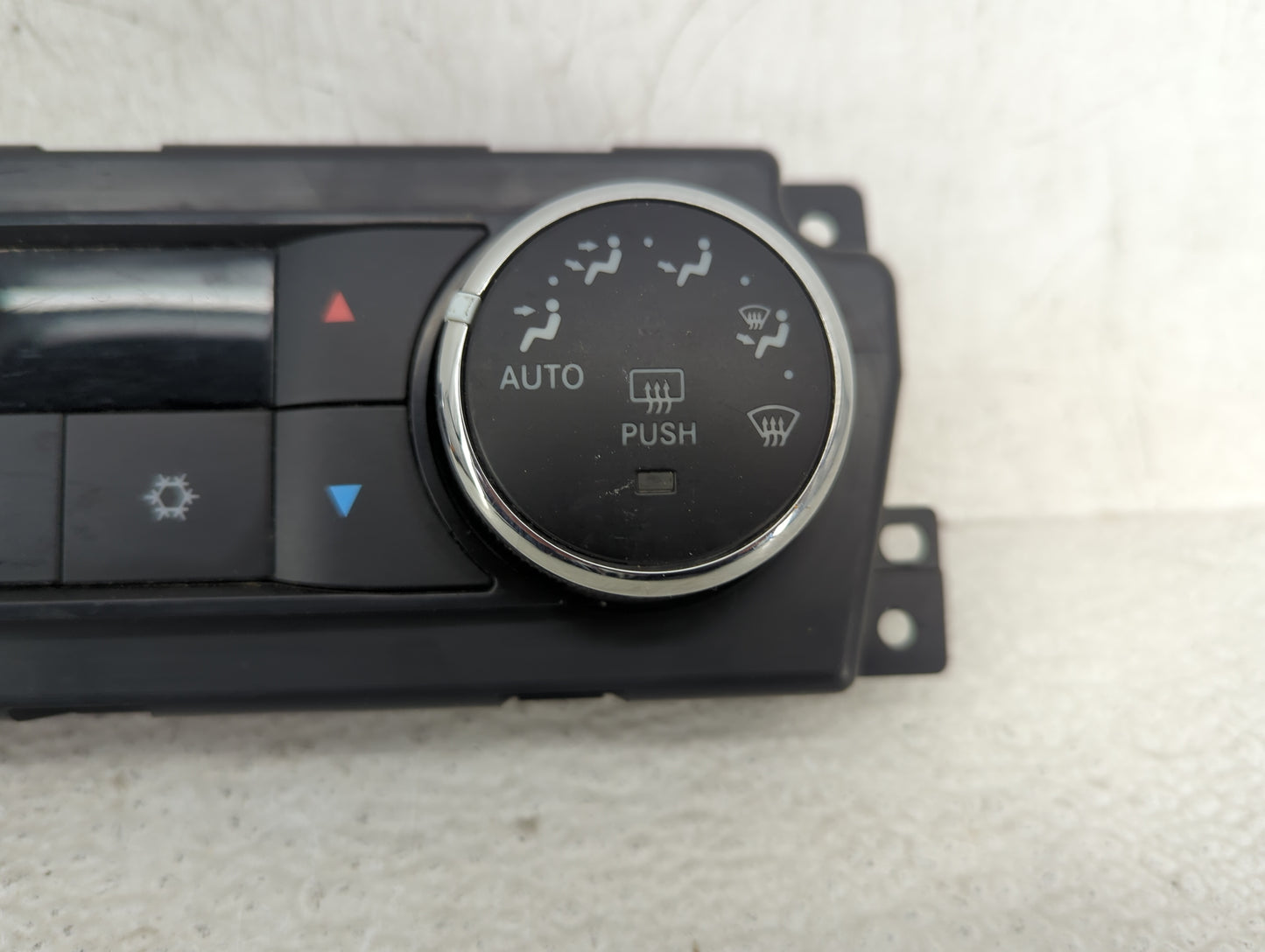 2011 Dodge Ram 1500 Climate Control Module Temperature AC/Heater Replacement P/N:55111291AC Fits Fits 2010 2012 OEM Used Aut