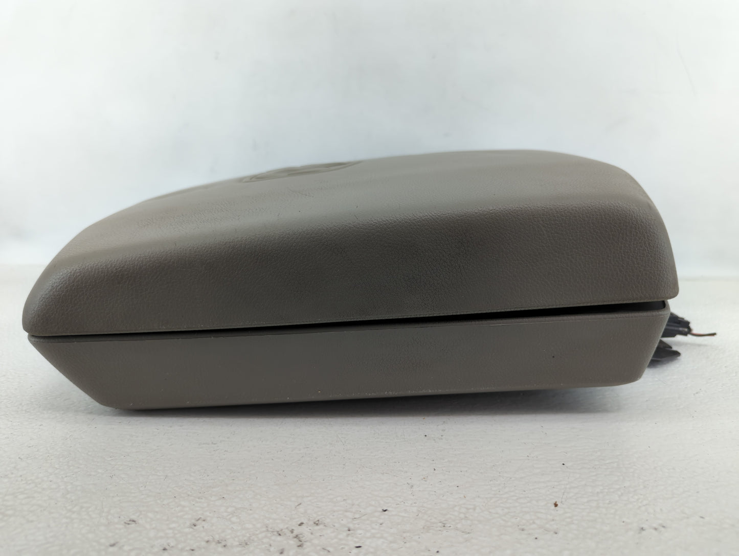 2011 Dodge Ram 1500 Center Console Armrest Cover Lid Dark Grey - Oemusedautoparts1.com
