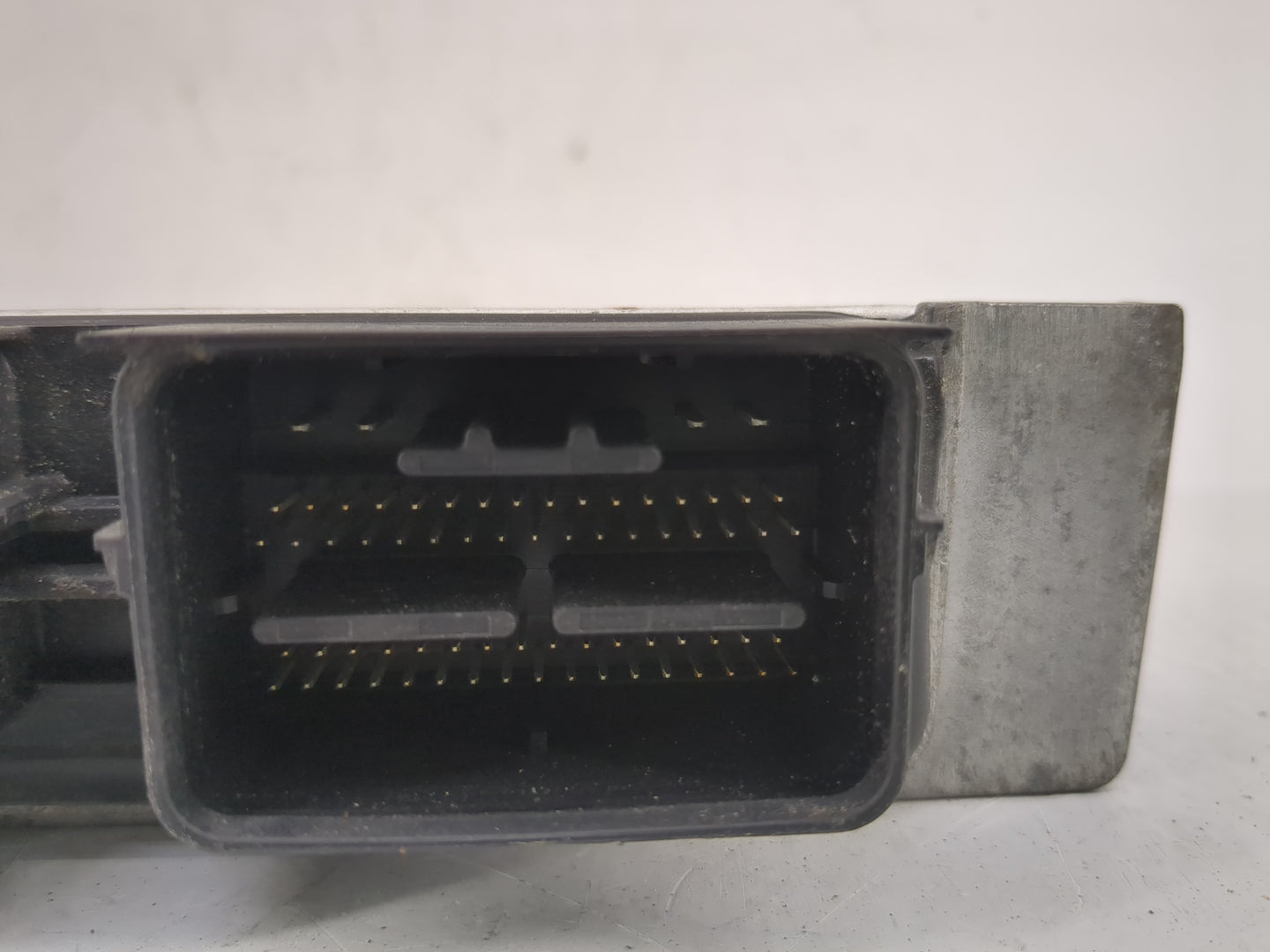 2010-2011 Ford Crown Victoria PCM Engine Control Computer ECU ECM PCU OEM P/N:AW7A-12A650-KA Fits Fits 2009 2010 2011 OEM Us