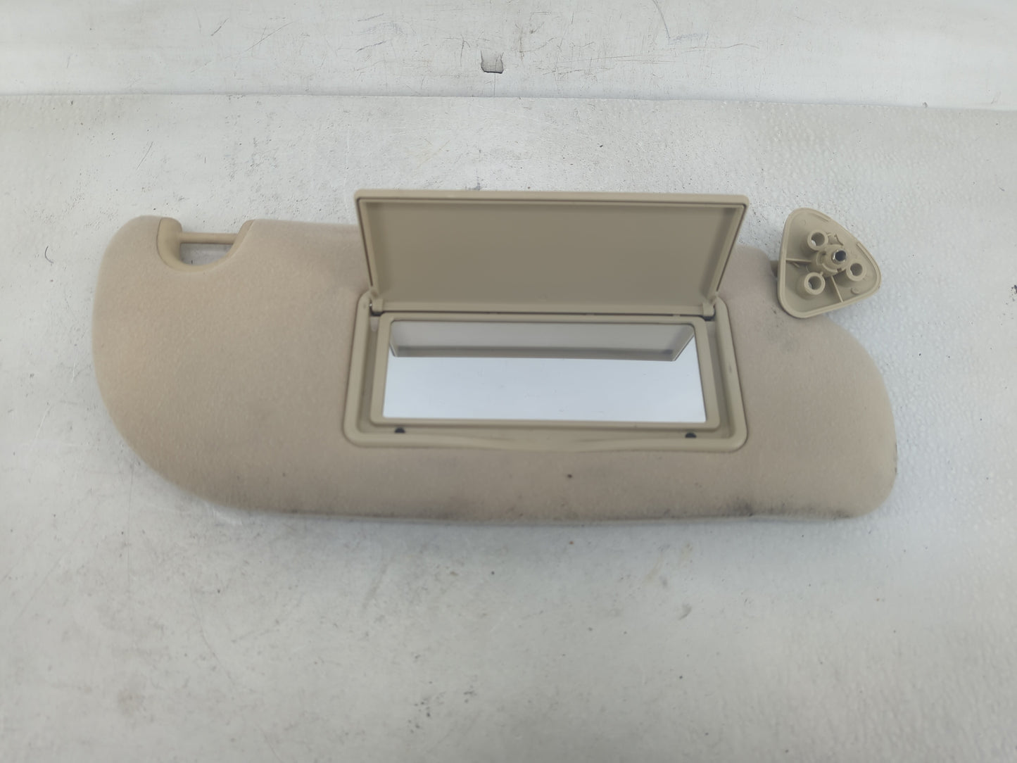 2009-2011 Ford Crown Victoria Sun Visor Shade Replacement Passenger Right Mirror Fits Fits 2009 2010 2011 OEM Used Auto Part