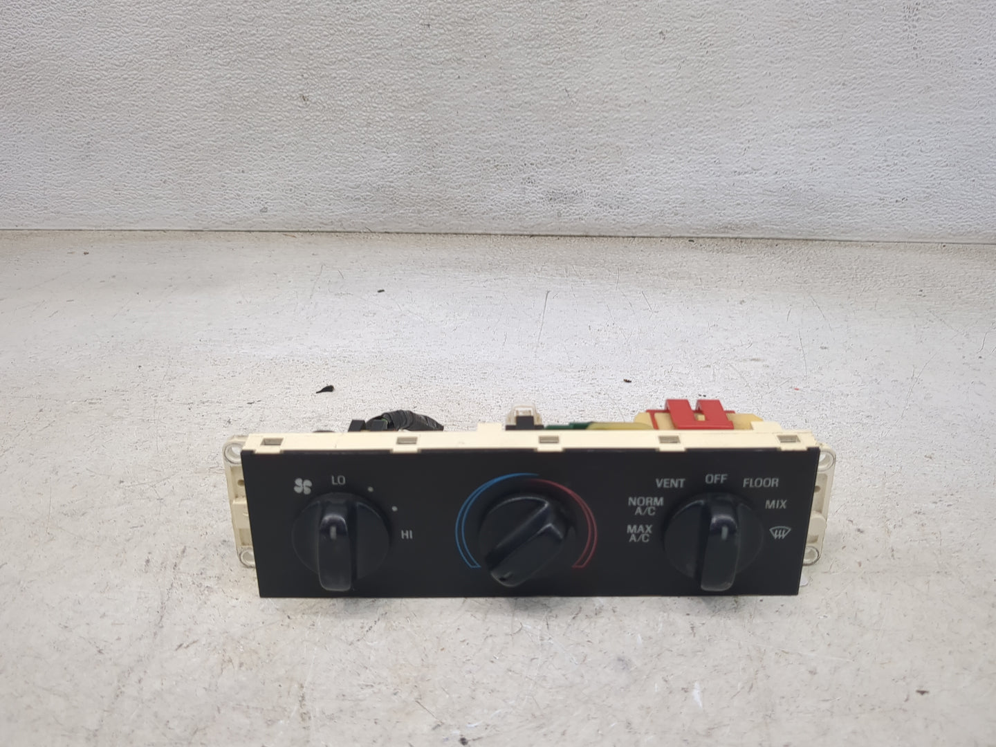 1998-2011 Ford Crown Victoria Climate Control Module Temperature AC/Heater Replacement P/N:XW7H-19C733-AA Fits OEM Used Auto