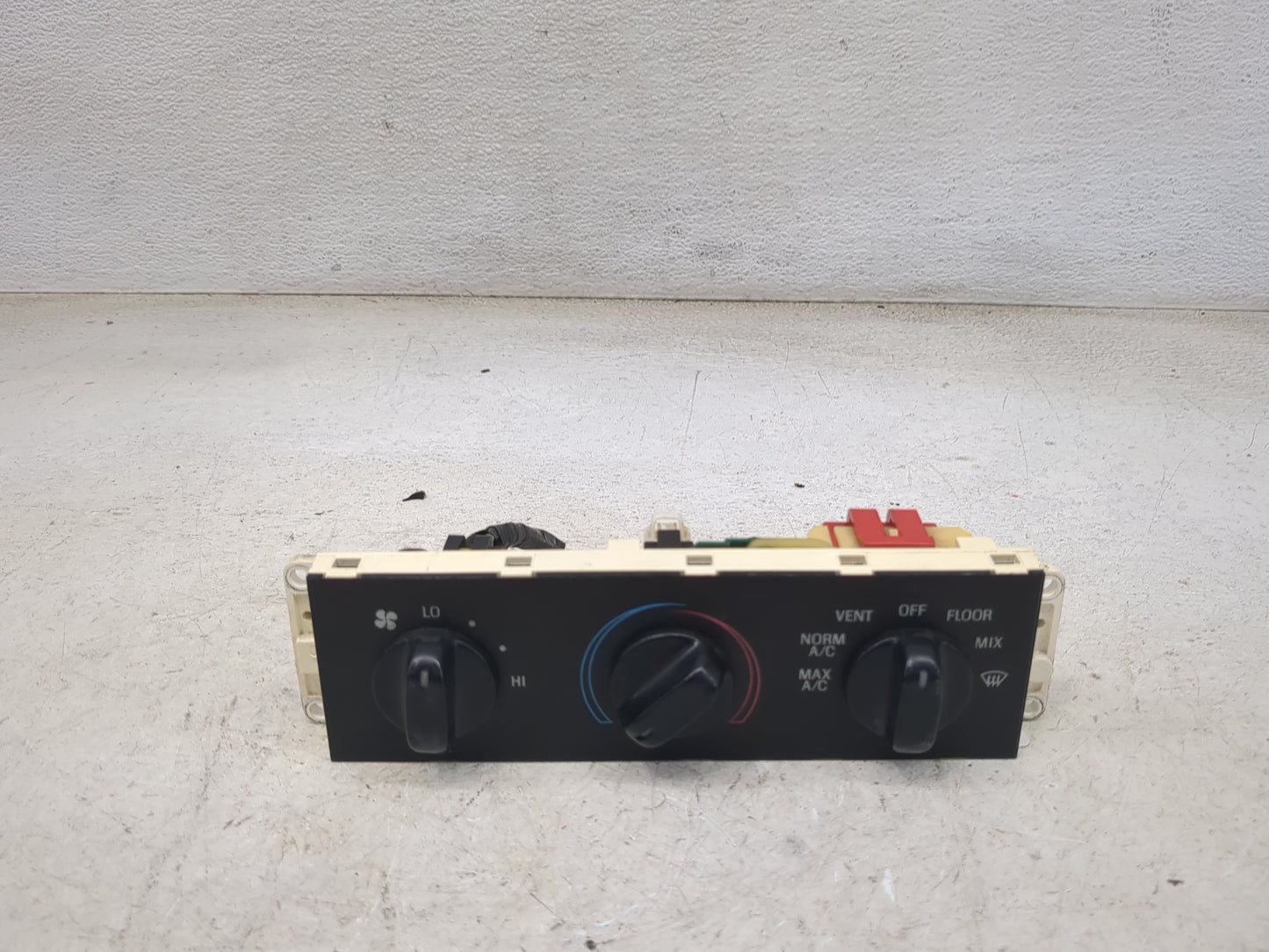 1998-2011 Ford Crown Victoria Climate Control Module Temperature AC/Heater Replacement P/N:XW7H-19C733-AA Fits OEM Used Auto