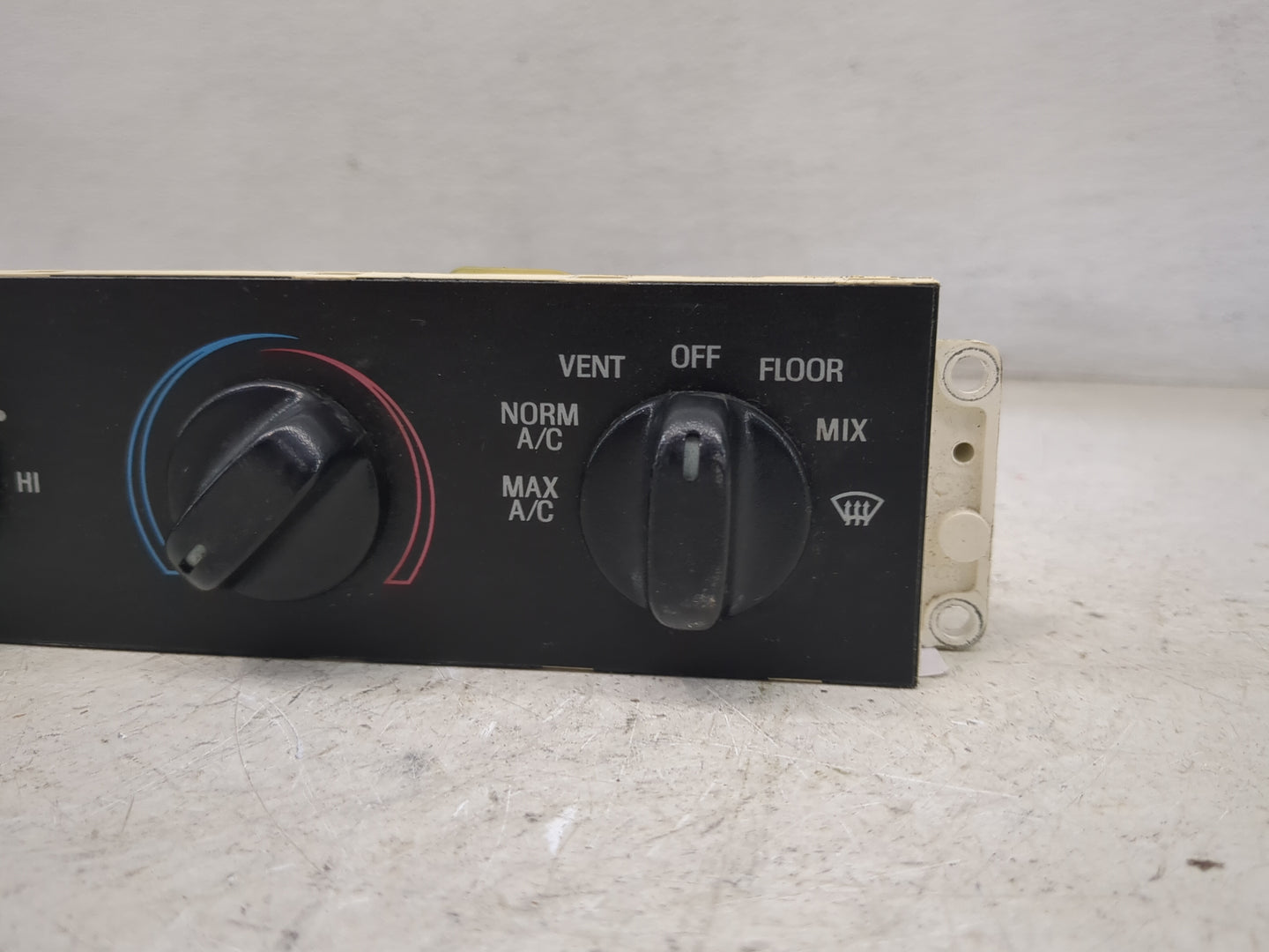 1998-2011 Ford Crown Victoria Climate Control Module Temperature AC/Heater Replacement P/N:XW7H-19C733-AA Fits OEM Used Auto