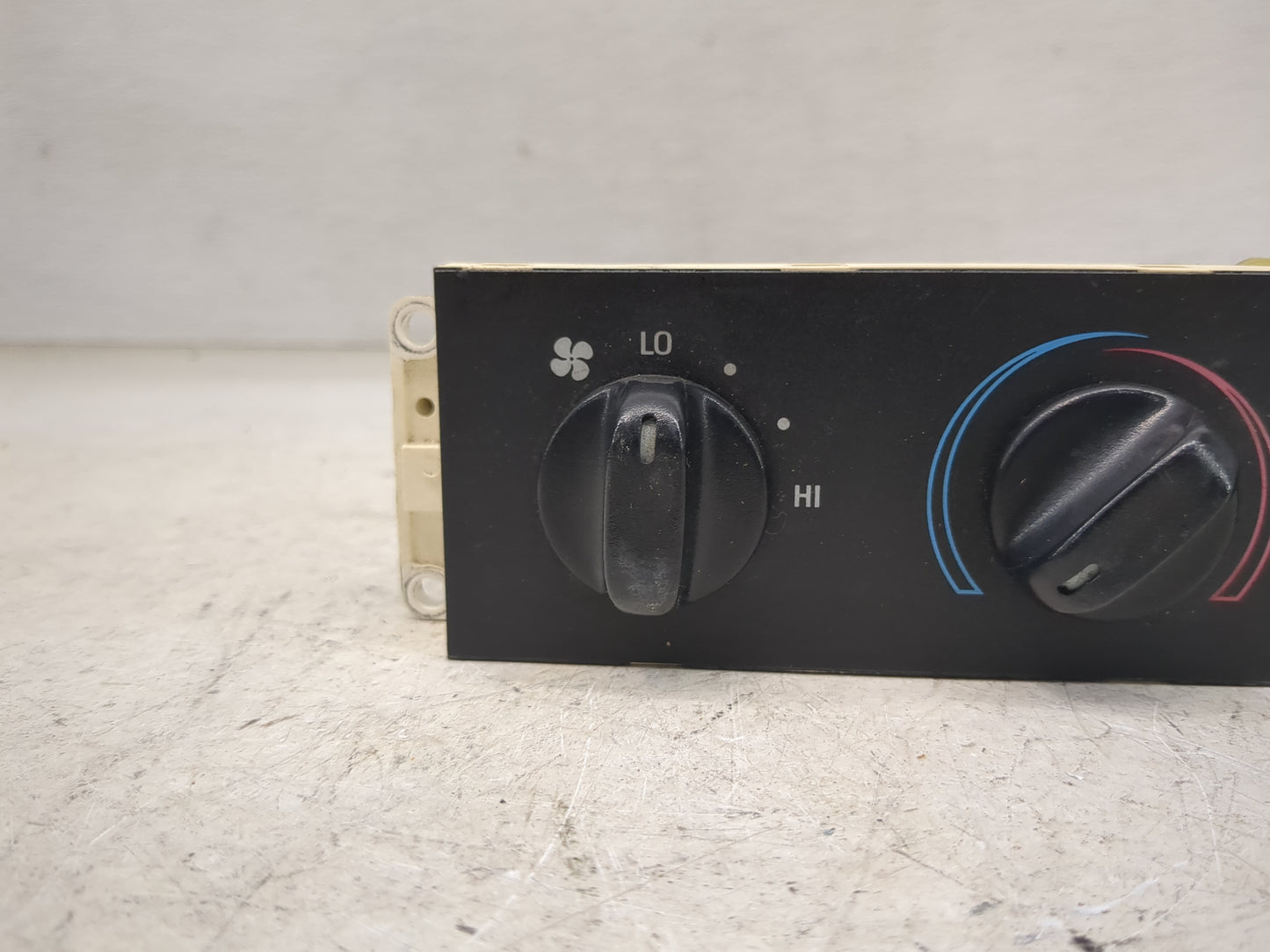 1998-2011 Ford Crown Victoria Climate Control Module Temperature AC/Heater Replacement P/N:XW7H-19C733-AA Fits OEM Used Auto