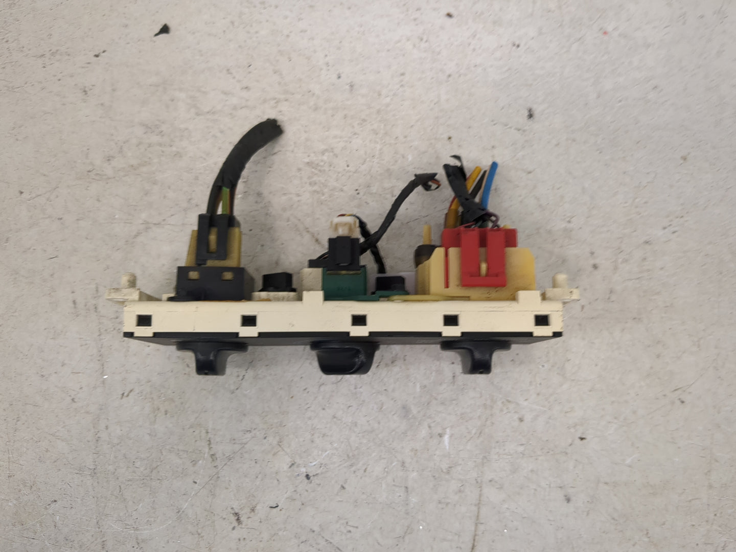 1998-2011 Ford Crown Victoria Climate Control Module Temperature AC/Heater Replacement P/N:XW7H-19C733-AA Fits OEM Used Auto