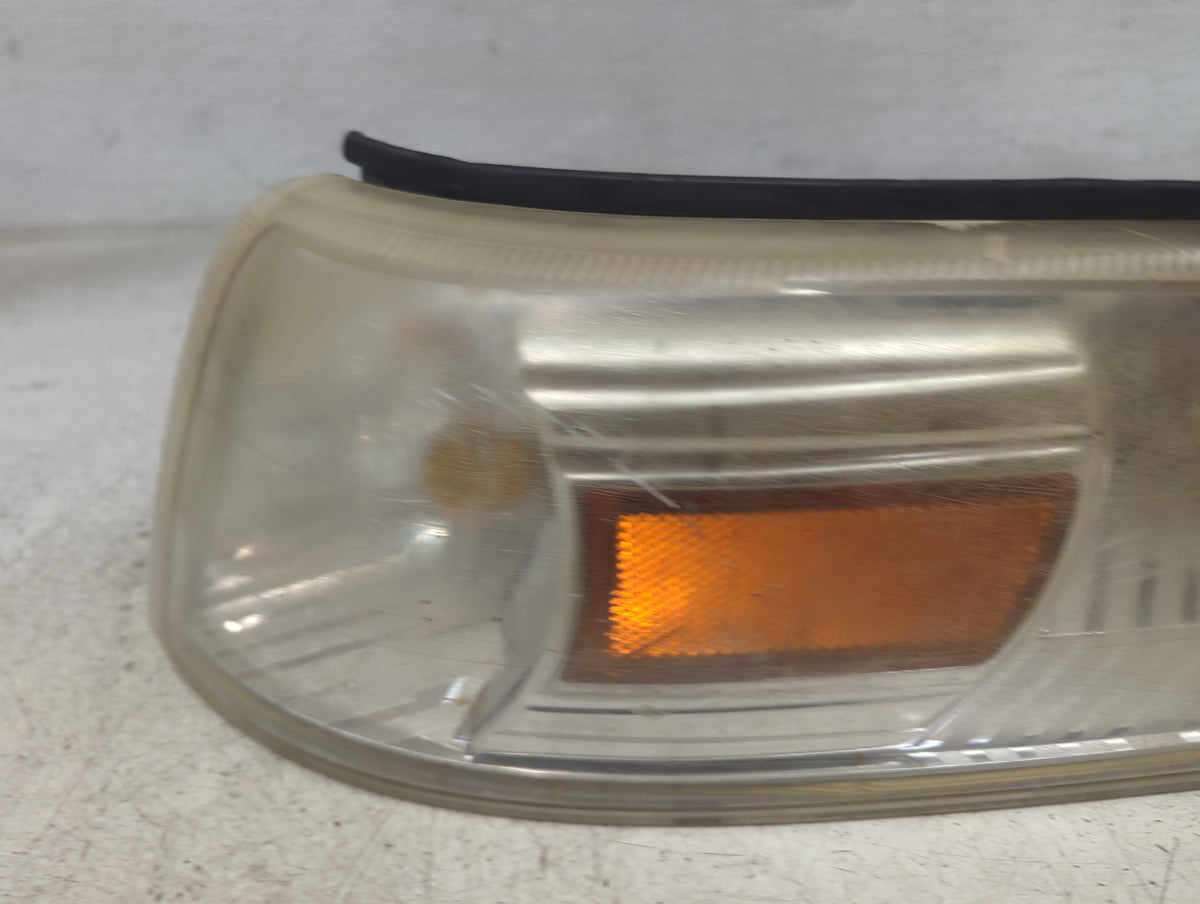 2003-2011 Ford Crown Victoria Driver Left Oem Head Light Headlight Lamp 1499996 - Oemusedautoparts1.com
