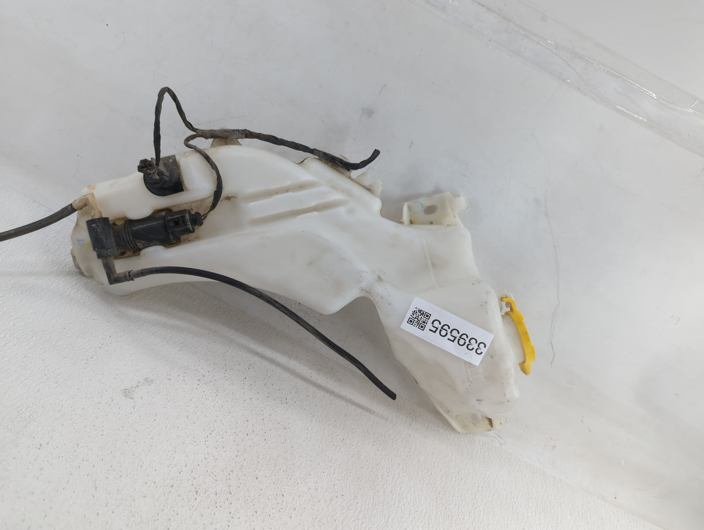 2003 Ford Crown Victoria Radiator Coolant Overflow Expansion Tank Bottle 339595 - Oemusedautoparts1.com