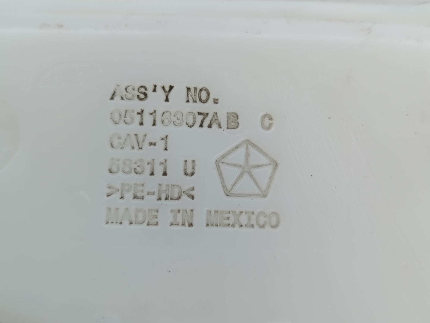 2003 Ford Crown Victoria Radiator Coolant Overflow Expansion Tank Bottle - Oemusedautoparts1.com