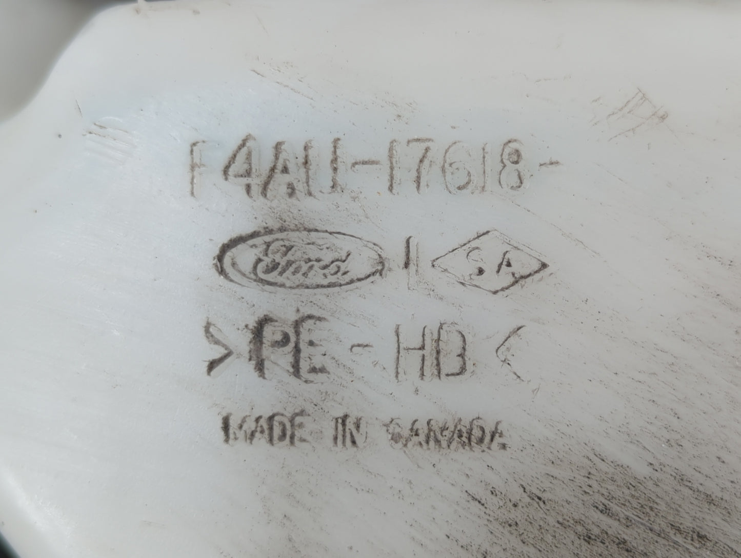 2000 Ford Crown Victoria Windshield Washer Fluid Reservoir Bottle Oem - Oemusedautoparts1.com