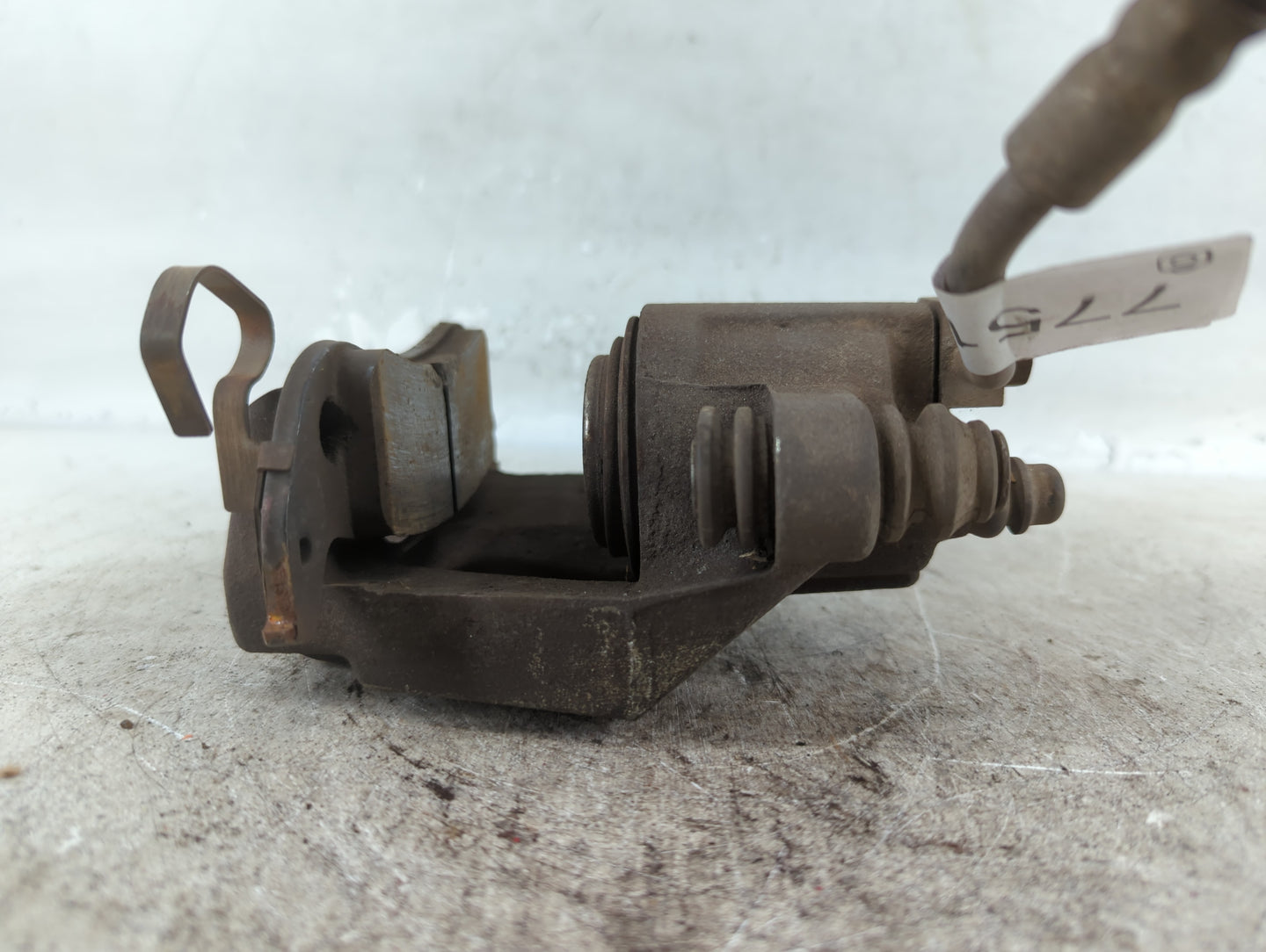 2006-2011 Ford Crown Victoria Rear Passenger Right Brake Caliper - Oemusedautoparts1.com