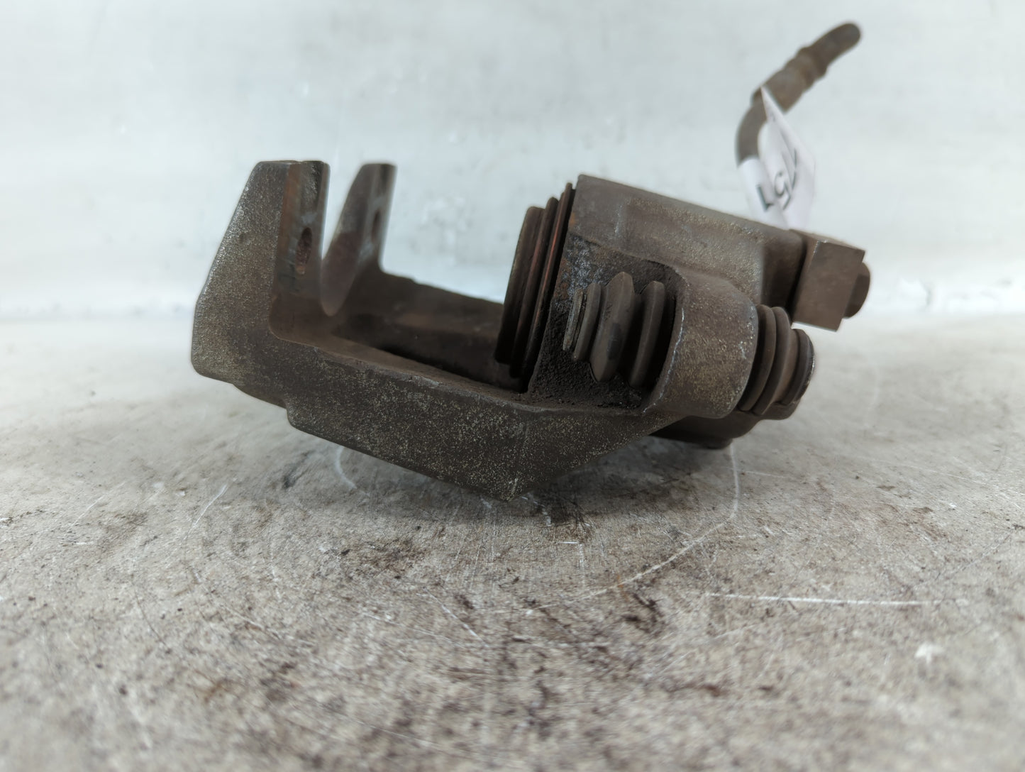 2006-2011 Ford Crown Victoria Rear Driver Left Brake Caliper - Oemusedautoparts1.com