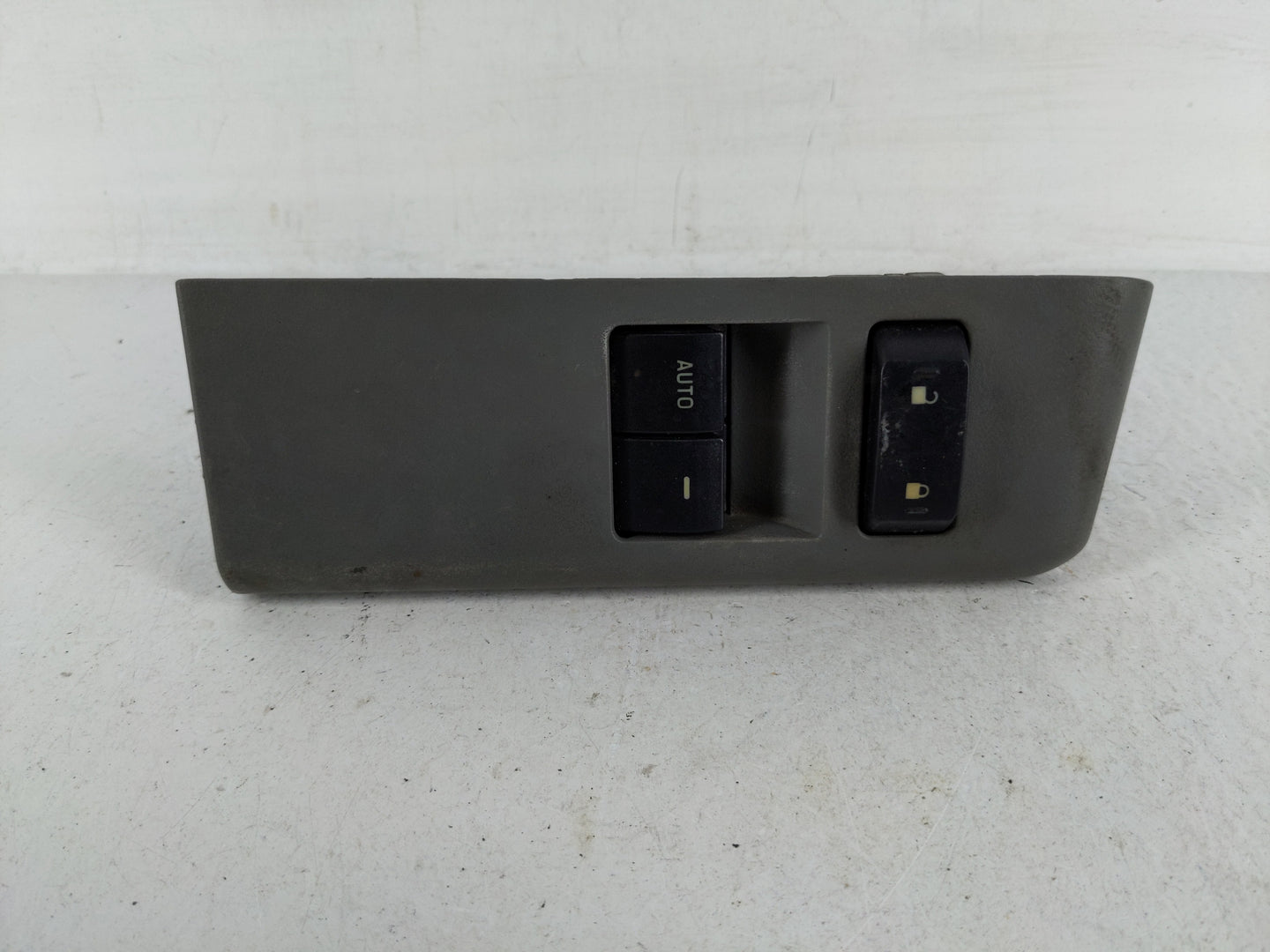 2009-2014 Ford E-250 Master Power Window Switch Replacement Driver Side Left P/N:8C3T-14540-ABW Fits OEM Used Auto Parts - O