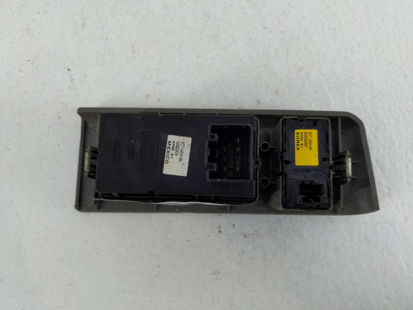 2009-2014 Ford E-250 Master Power Window Switch Replacement Driver Side Left P/N:8C3T-14540-ABW Fits OEM Used Auto Parts - O