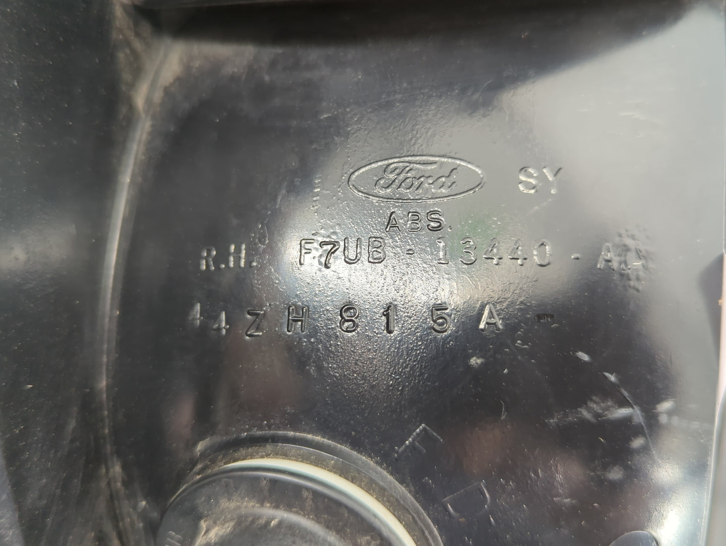 2005-2014 Ford E-250 Tail Light Assembly Passenger Right OEM P/N:F7UB-13440-AA Fits OEM Used Auto Parts - Oemusedautoparts1.