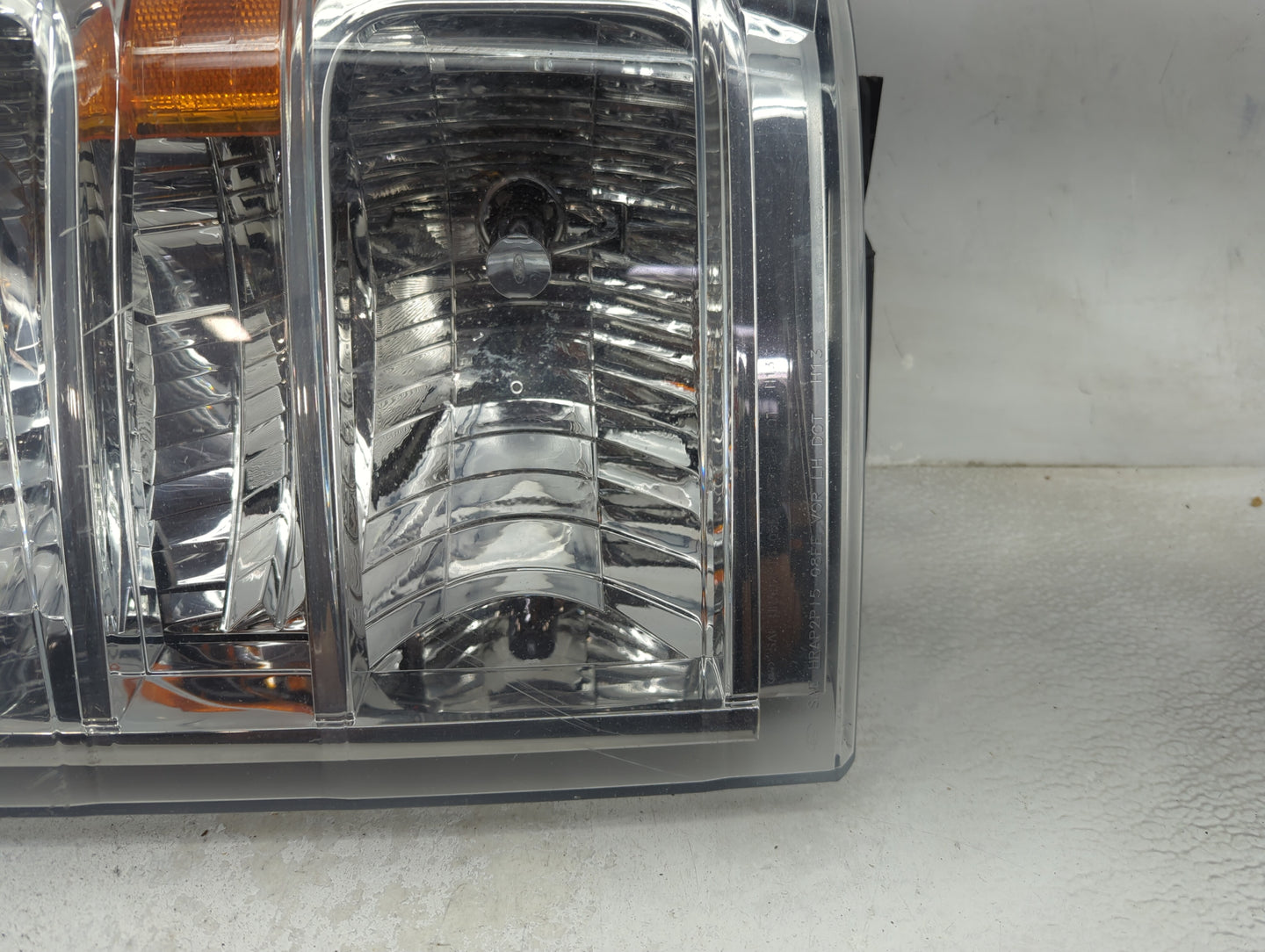 2009 Ford E-350 Super Duty Air Bag Driver Left Steering Wheel Mounted - Oemusedautoparts1.com
