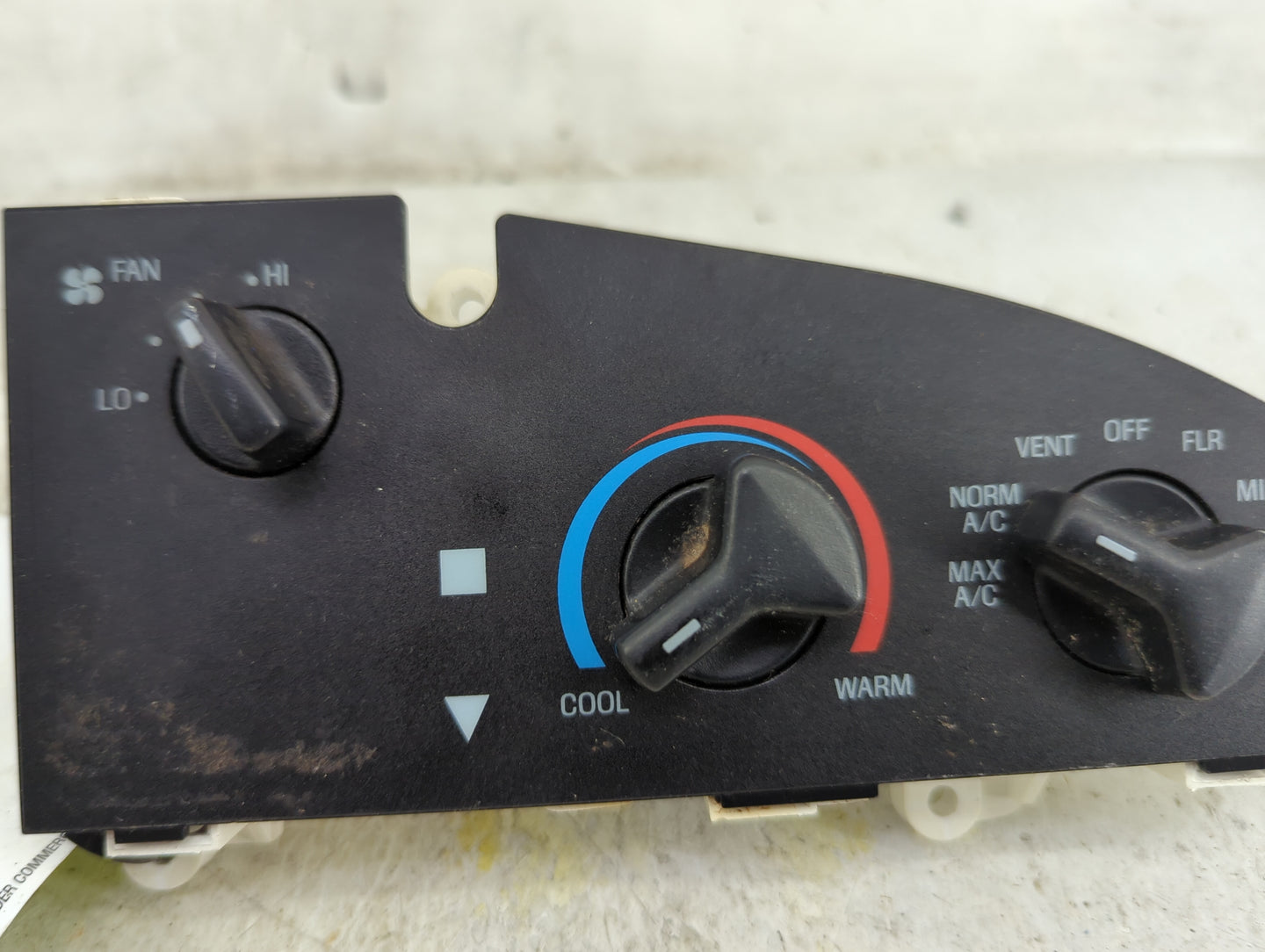 2005-2019 Ford E-350 Super Duty Climate Control Module Temperature AC/Heater Replacement Fits OEM Used Auto Parts - Oemuseda