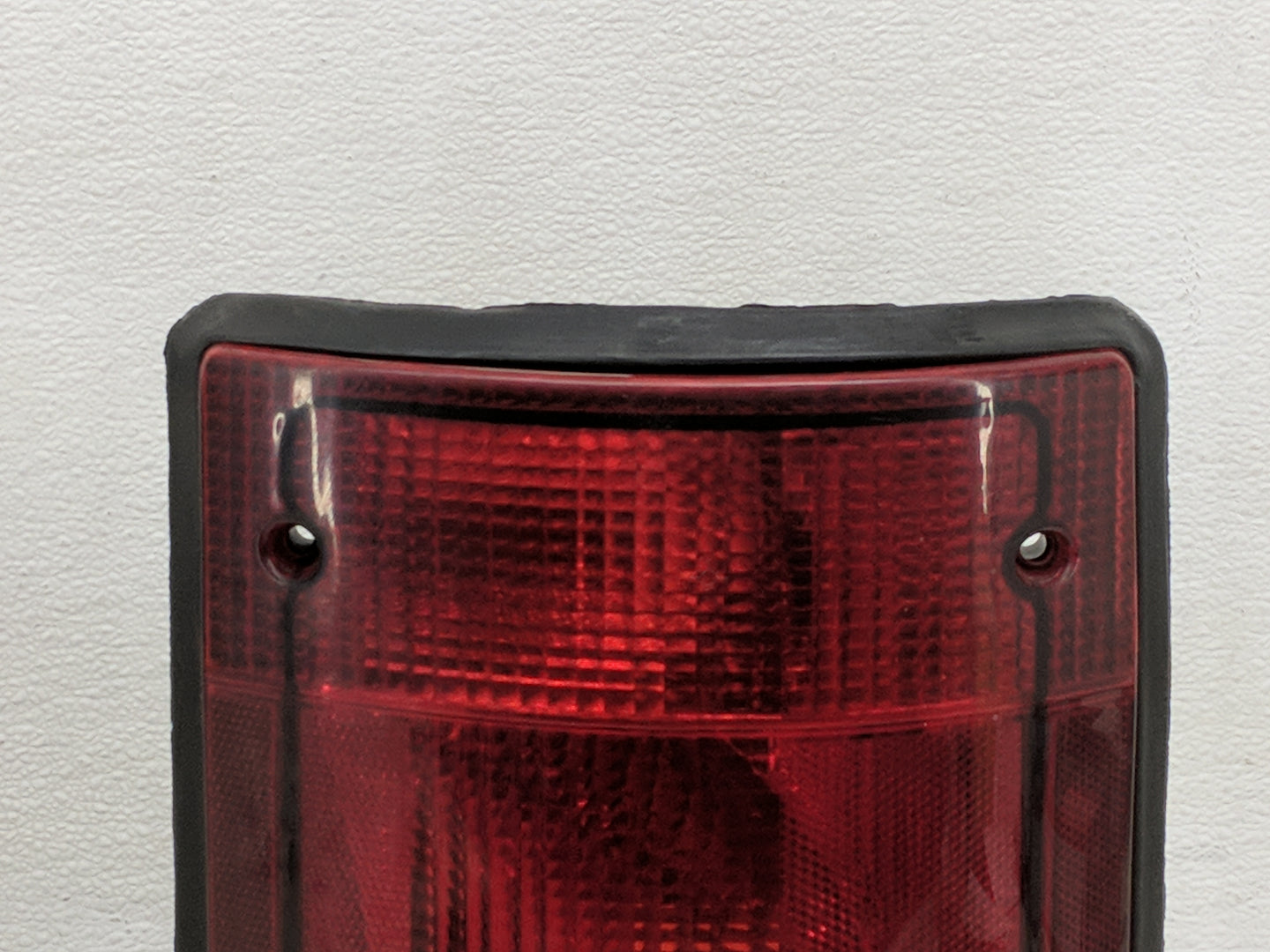 2005-2014 Ford E-350 Super Duty Tail Light Assembly Passenger Right OEM Fits OEM Used Auto Parts - Oemusedautoparts1.com