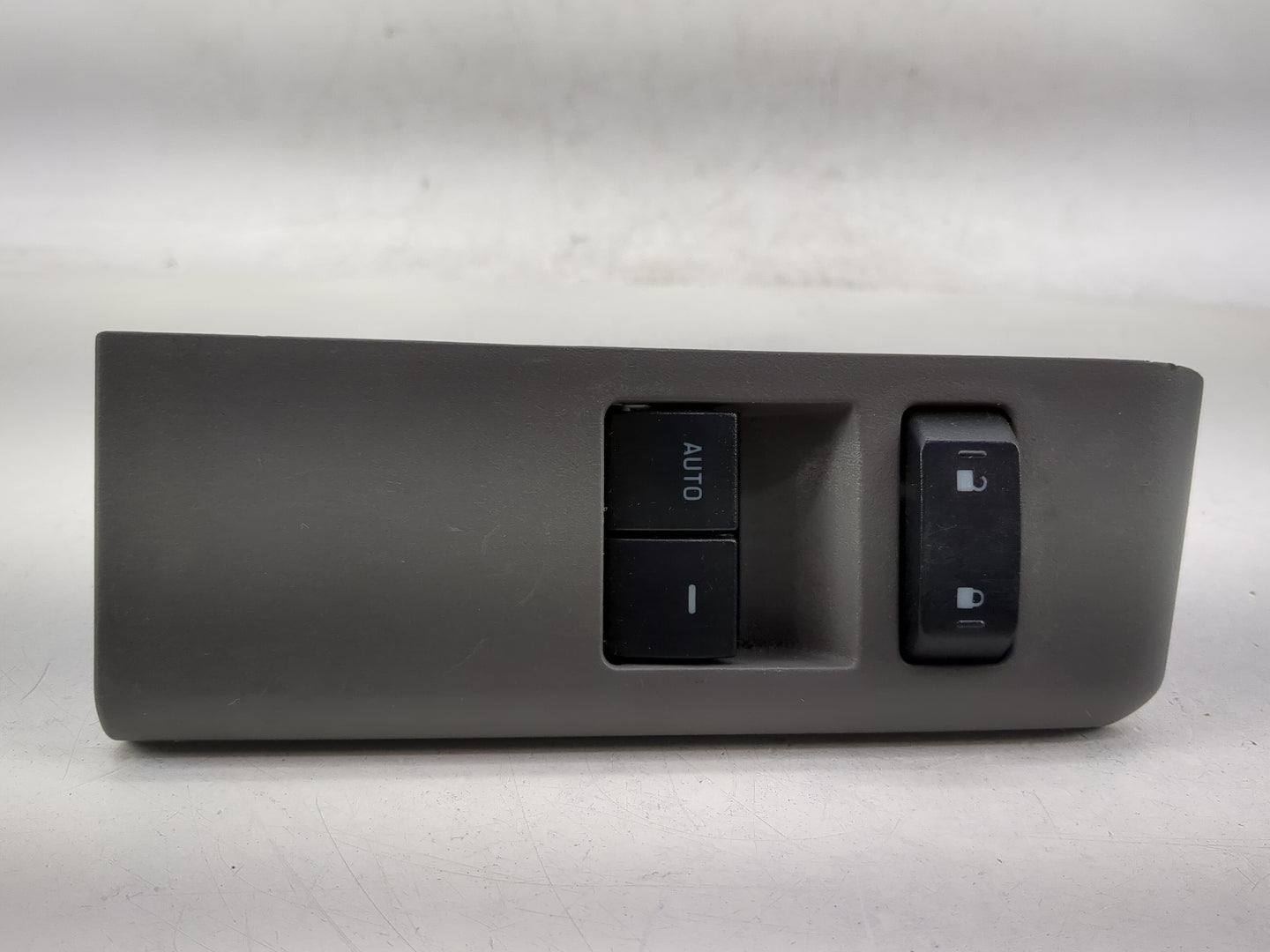 2009-2019 Ford E-350 Super Duty Master Power Window Switch Replacement Driver Side Left P/N:8C3T-14540-ABW Fits OEM Used Aut