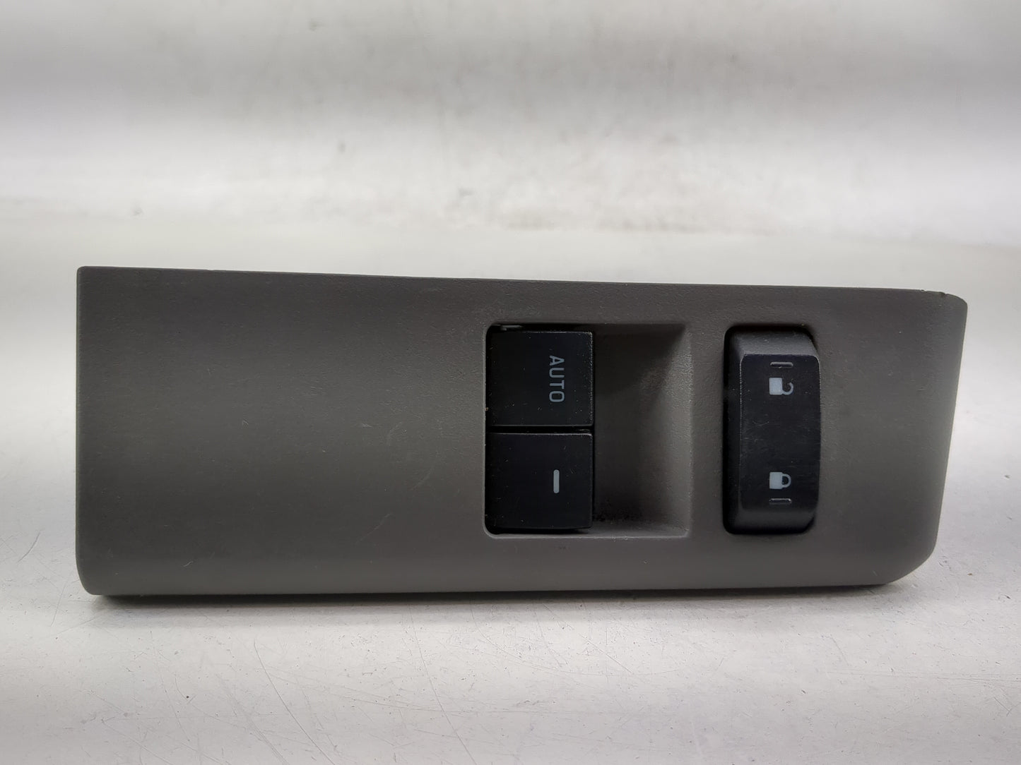 2009-2019 Ford E-350 Super Duty Master Power Window Switch Replacement Driver Side Left P/N:8C3T-14540-ABW Fits OEM Used Aut