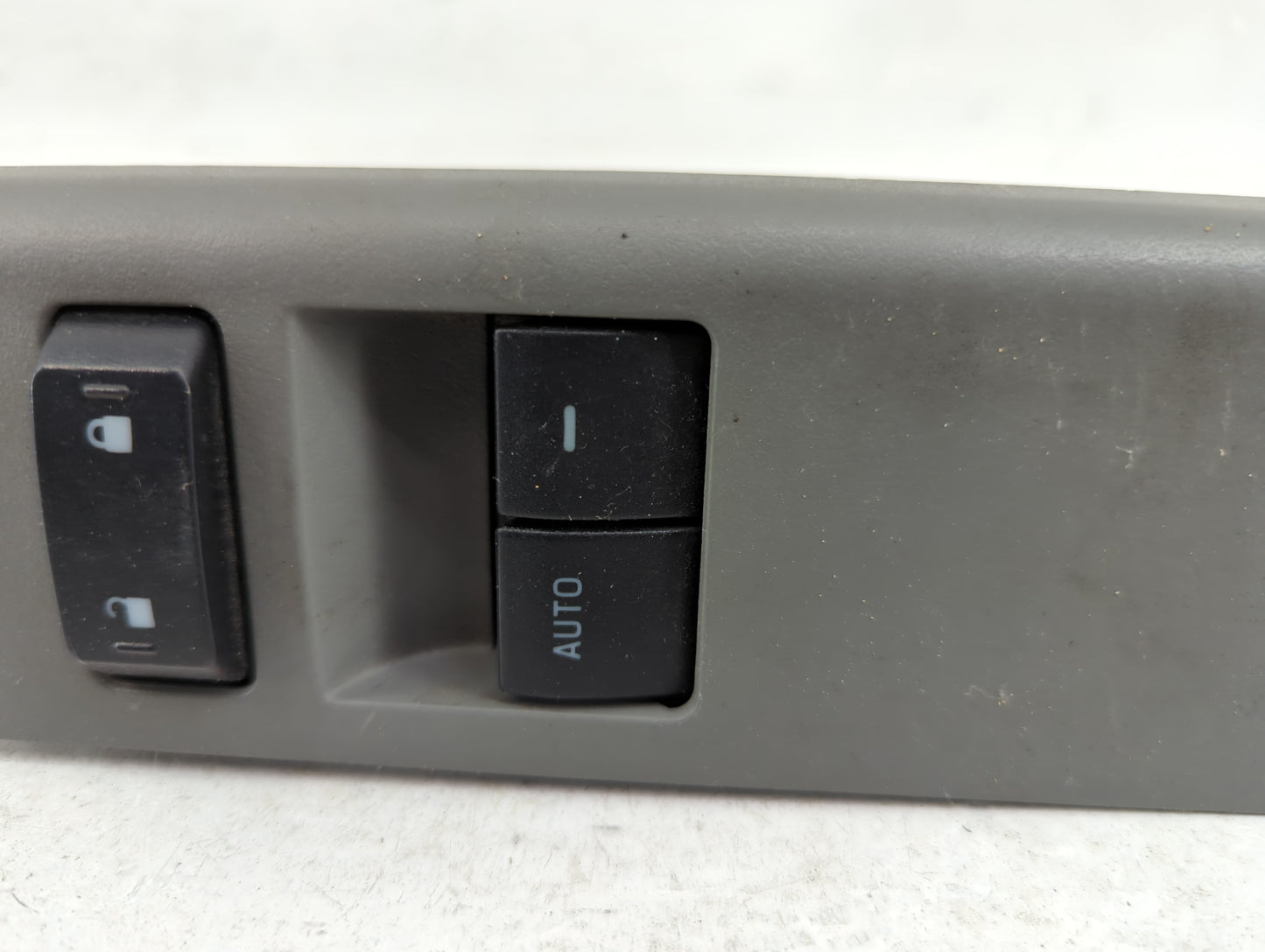 2009-2019 Ford E-350 Super Duty Master Power Window Switch Replacement Driver Side Left P/N:8C3T-14540-ABW Fits OEM Used Aut