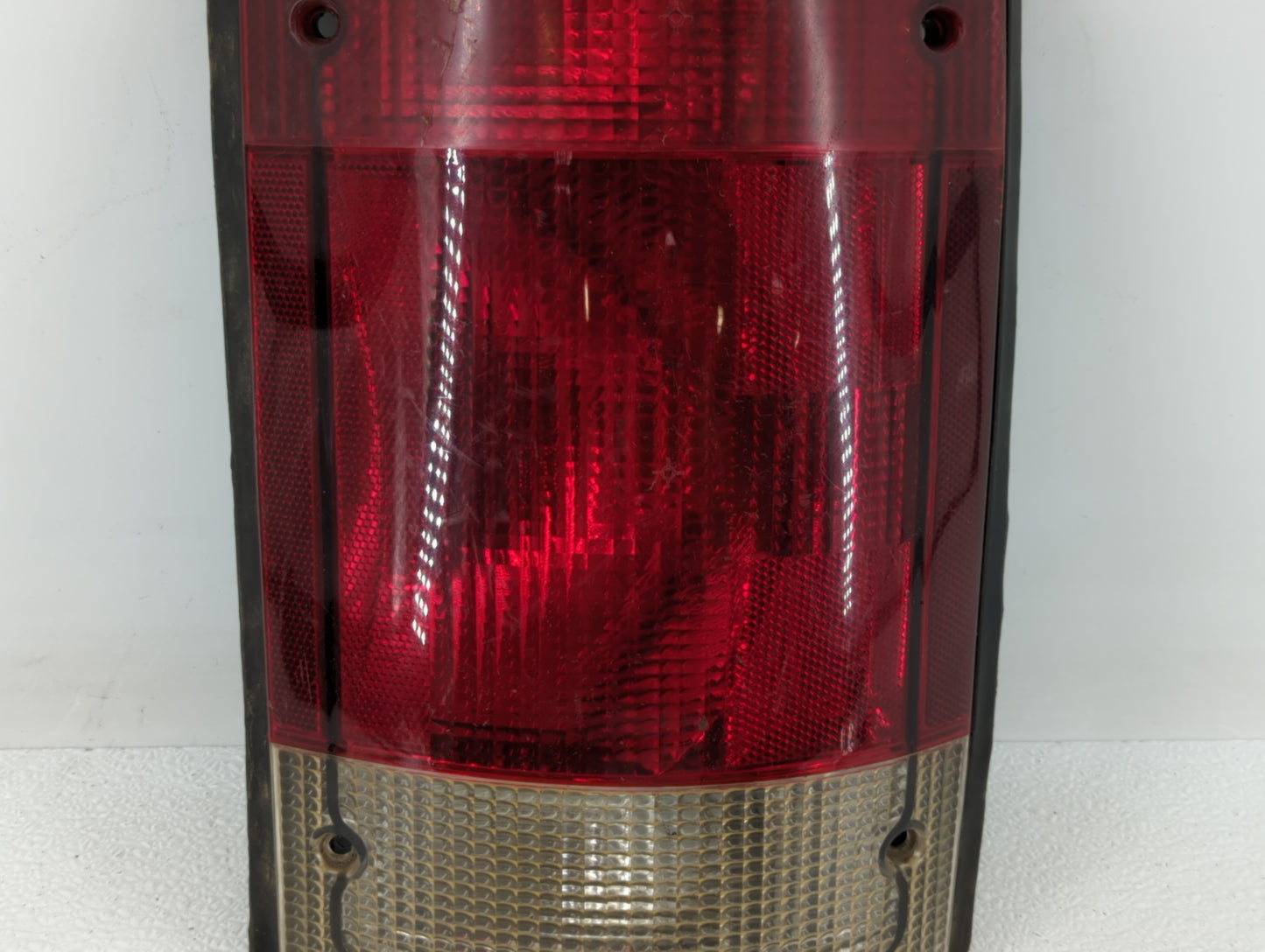 2005-2014 Ford E-350 Super Duty Tail Light Assembly Passenger Right OEM P/N:F7UB-13440-AA Fits OEM Used Auto Parts - Oemused