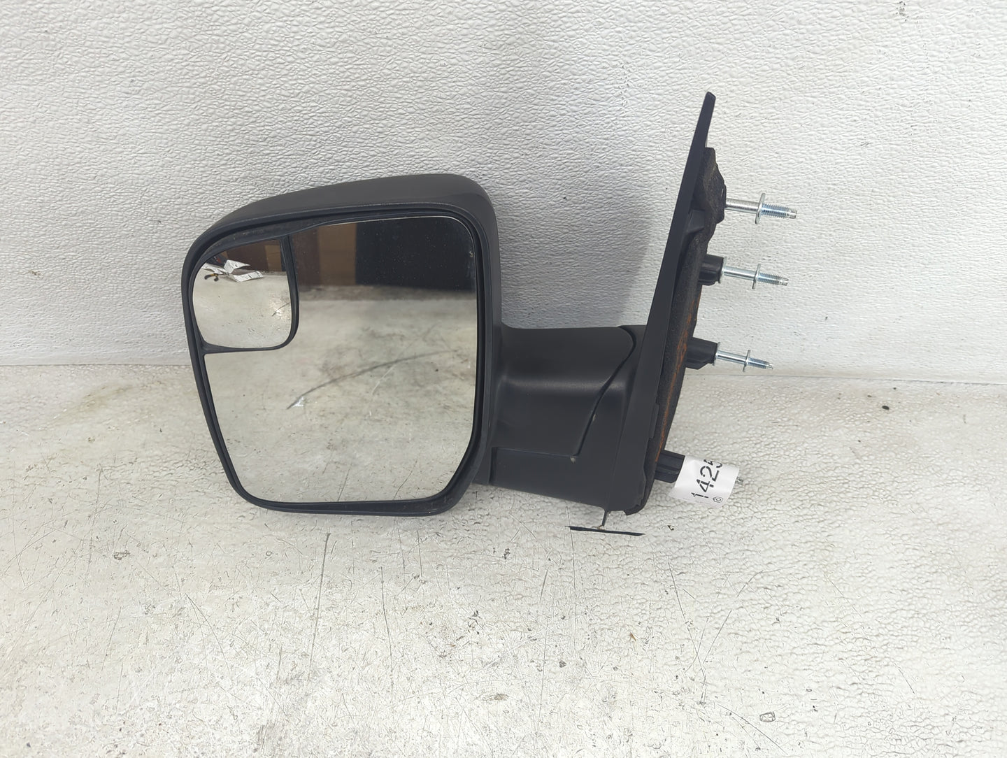 2011 Ford E250 Driver Side View Mirror - Left Door Mirror OEM Used - Oemusedautoparts1.com