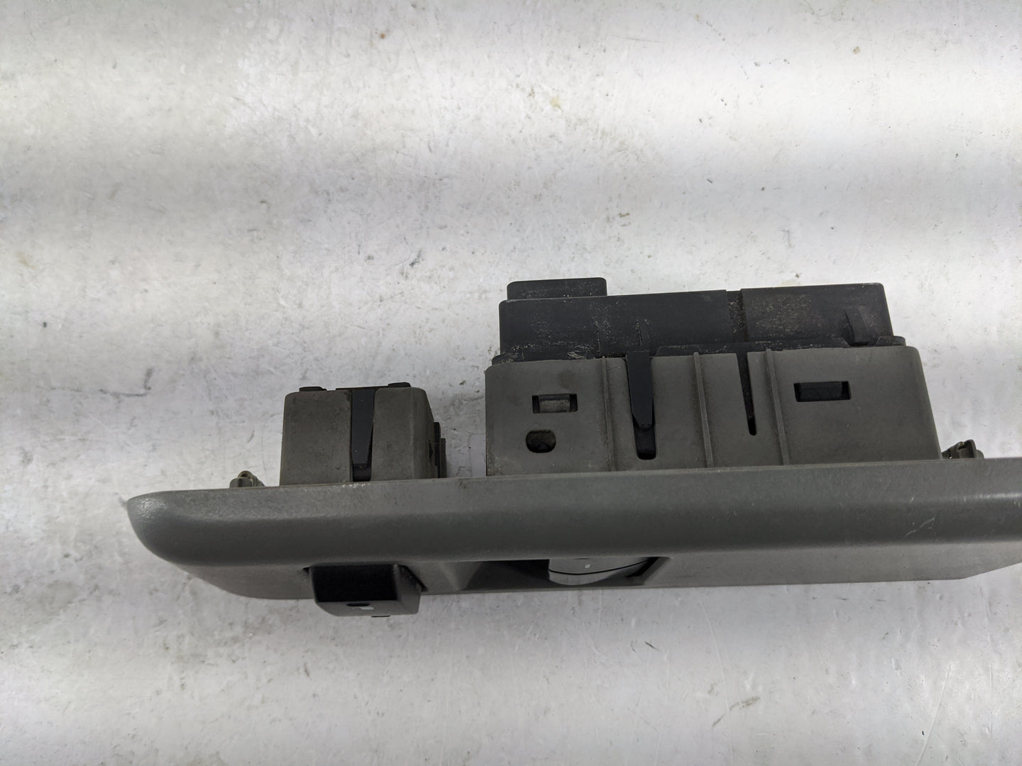 2011 Ford E250 Master Power Window Switch Replacement Driver Side Left P/N:8C7T-14540-BH 8C7T-14A567-AA Fits OEM Used Auto P