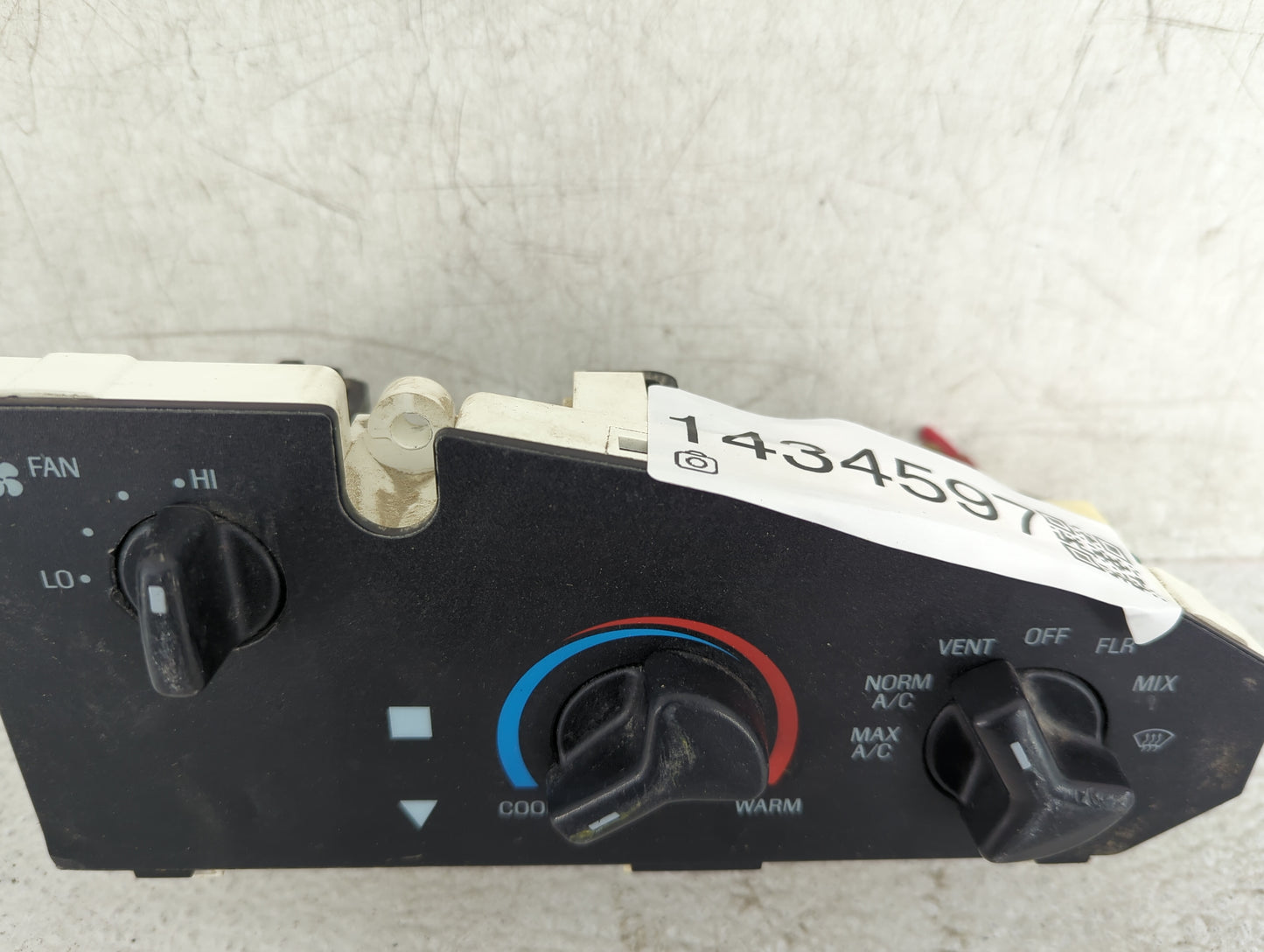 2011 Ford Econoline Climate Control Module Temperature AC/Heater Replacement P/N:FK36B Fits OEM Used Auto Parts - Oemusedaut