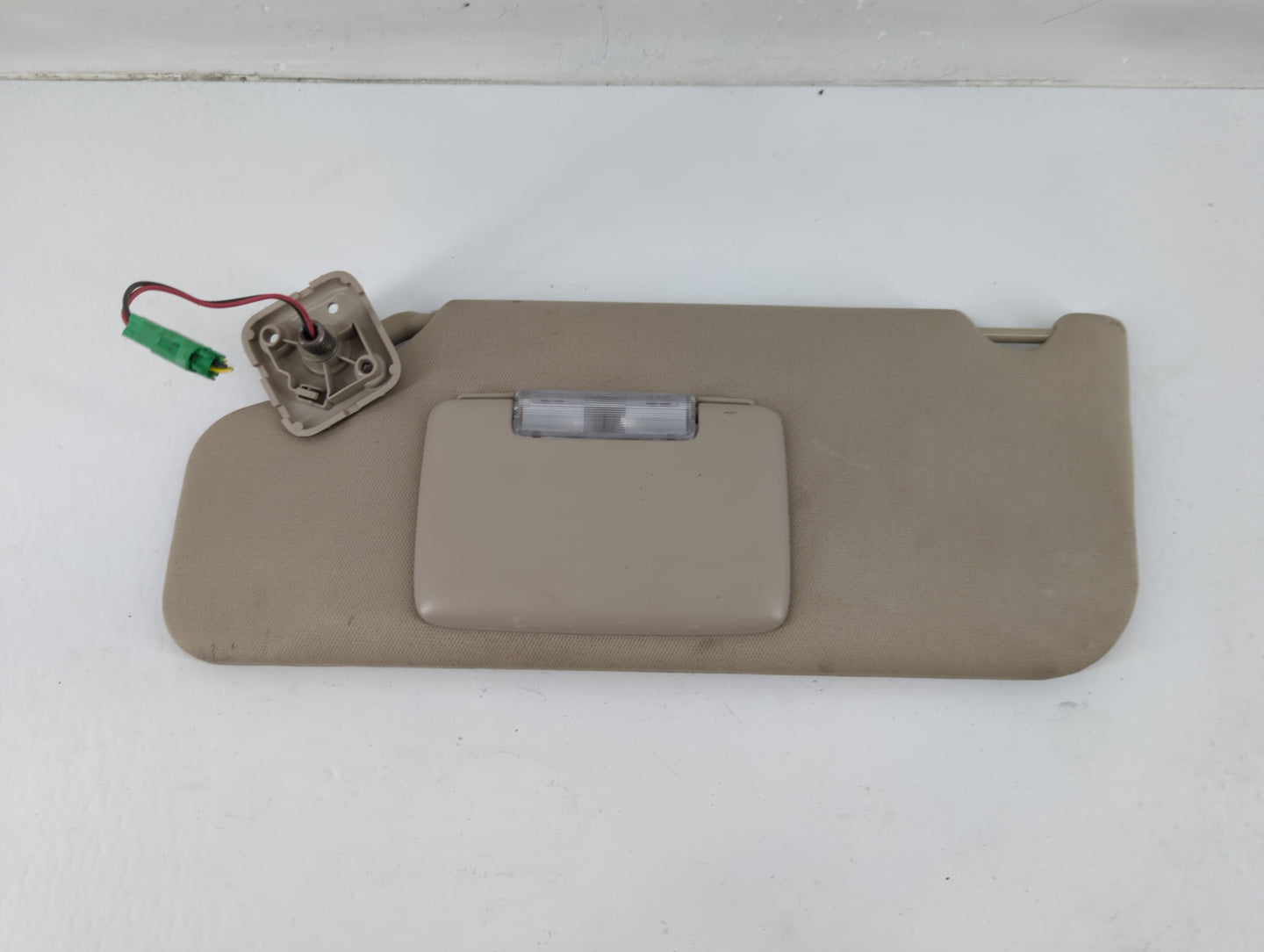 2011-2014 Ford Edge Sun Visor Shade Replacement Driver Left Mirror Fits Fits 2011 2012 2013 2014 OEM Used Auto Parts - Oemus