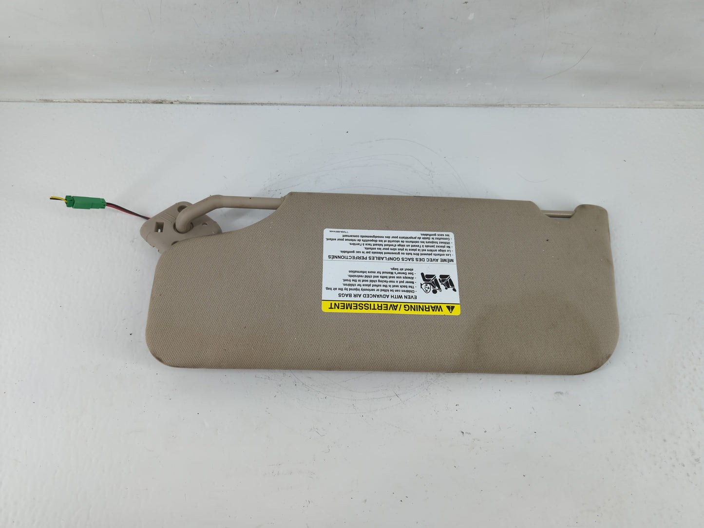 2011-2014 Ford Edge Sun Visor Shade Replacement Passenger Right Mirror Fits Fits 2011 2012 2013 2014 2015 OEM Used Auto Part