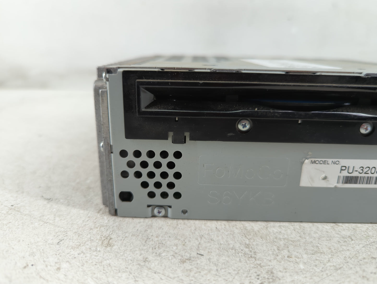 2011 Ford Edge Radio AM FM Cd Player Receiver Replacement P/N:BT4T-19C107-BN Fits OEM Used Auto Parts - Oemusedautoparts1.co
