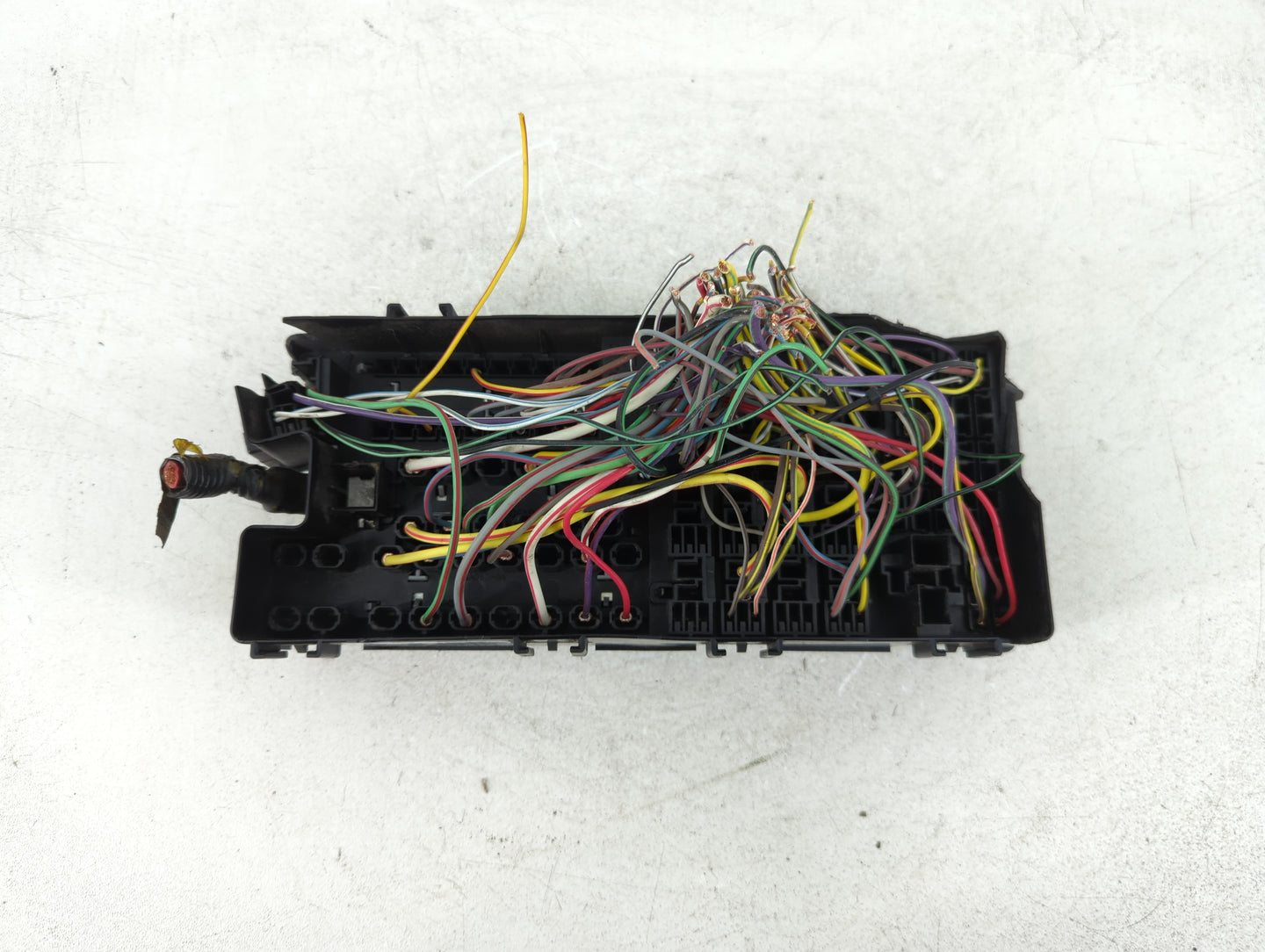 2011 Ford Edge Fusebox Fuse Box Panel Relay Module P/N:BT4T-14290-BE Fits OEM Used Auto Parts - Oemusedautoparts1.com