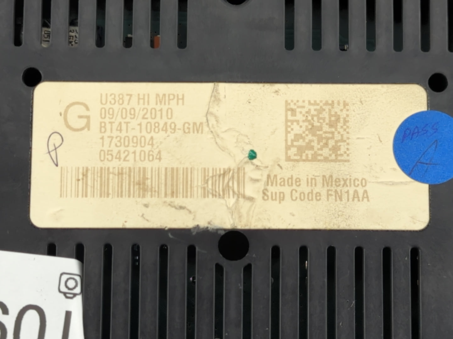2011 Ford Edge Instrument Cluster Speedometer Gauges P/N:BT4T-10849-GM Fits OEM Used Auto Parts - Oemusedautoparts1.com