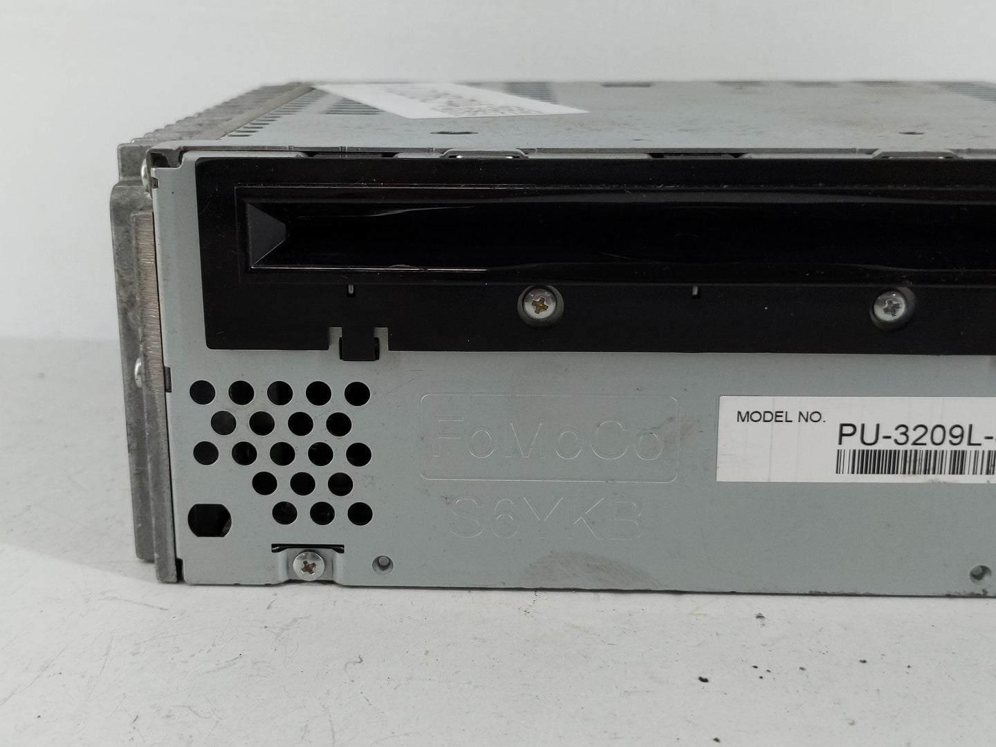 2011 Ford Edge Radio AM FM Cd Player Receiver Replacement P/N:BT4T-19C107-FB Fits OEM Used Auto Parts - Oemusedautoparts1.co