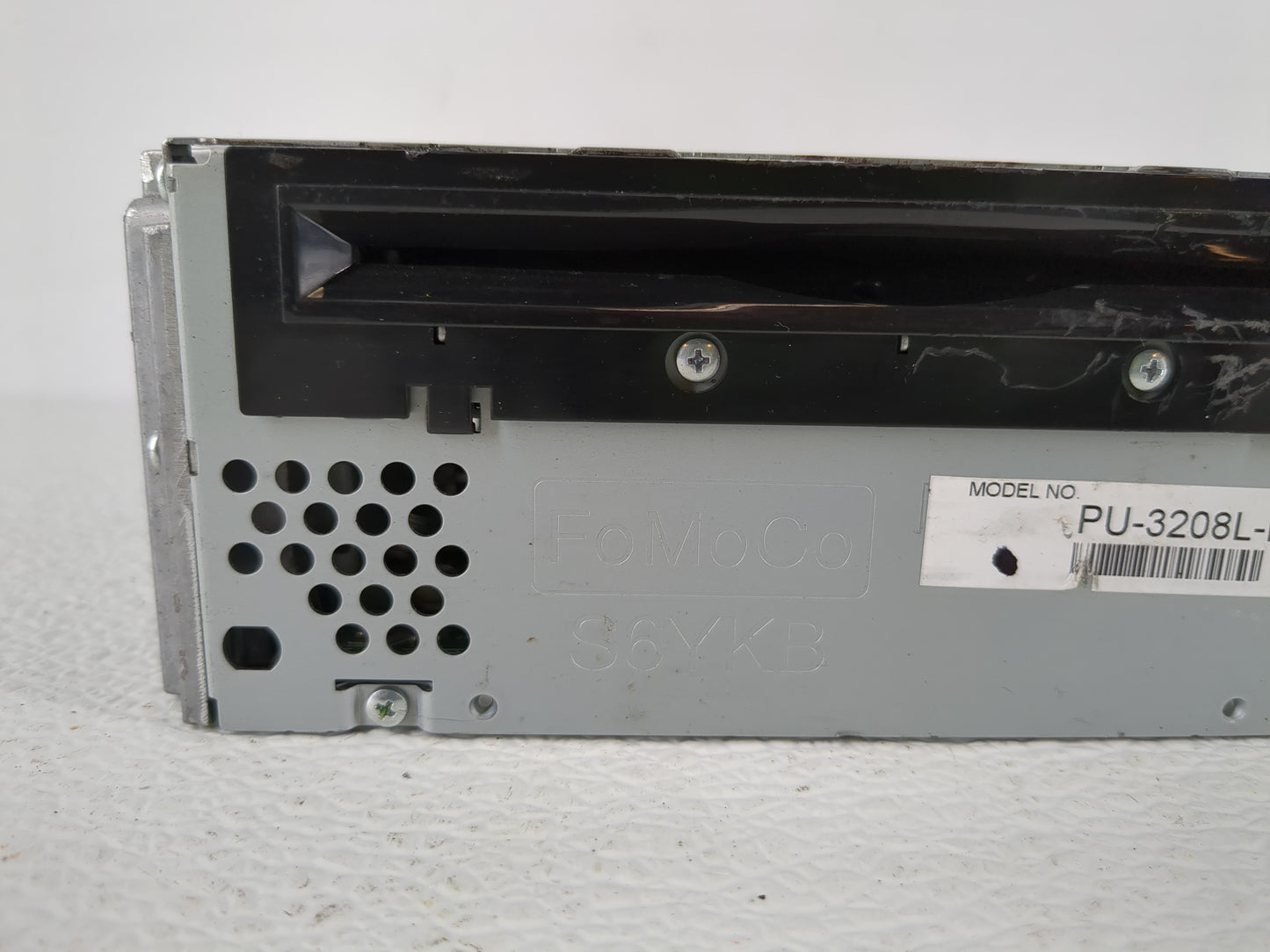 2011 Ford Edge Radio AM FM Cd Player Receiver Replacement Fits OEM Used Auto Parts - Oemusedautoparts1.com